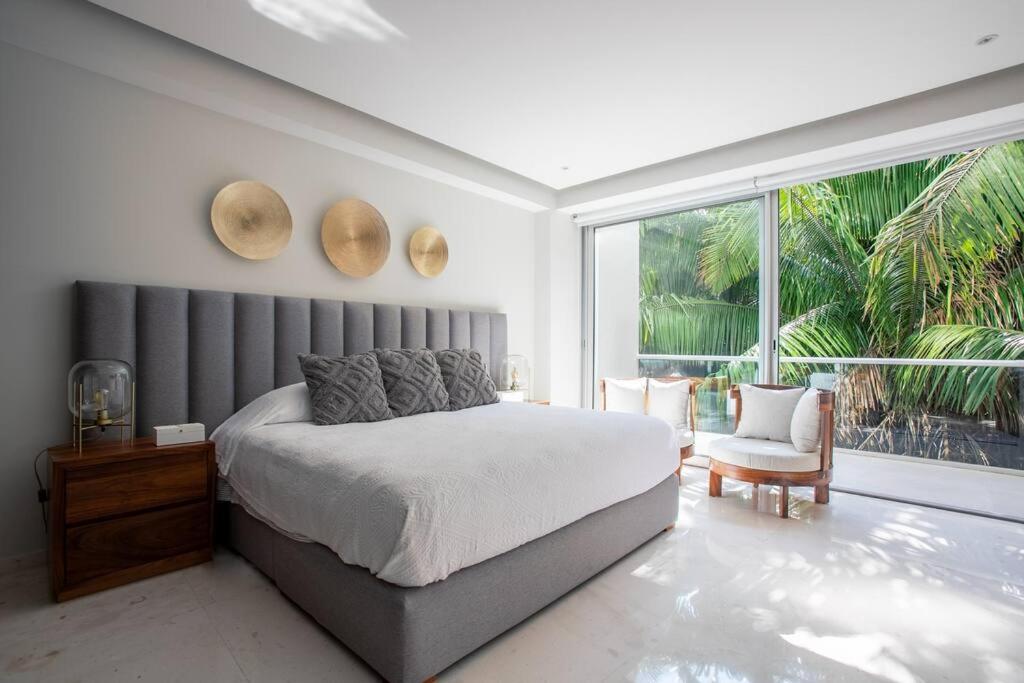 Luxurious Private Beach Getaway