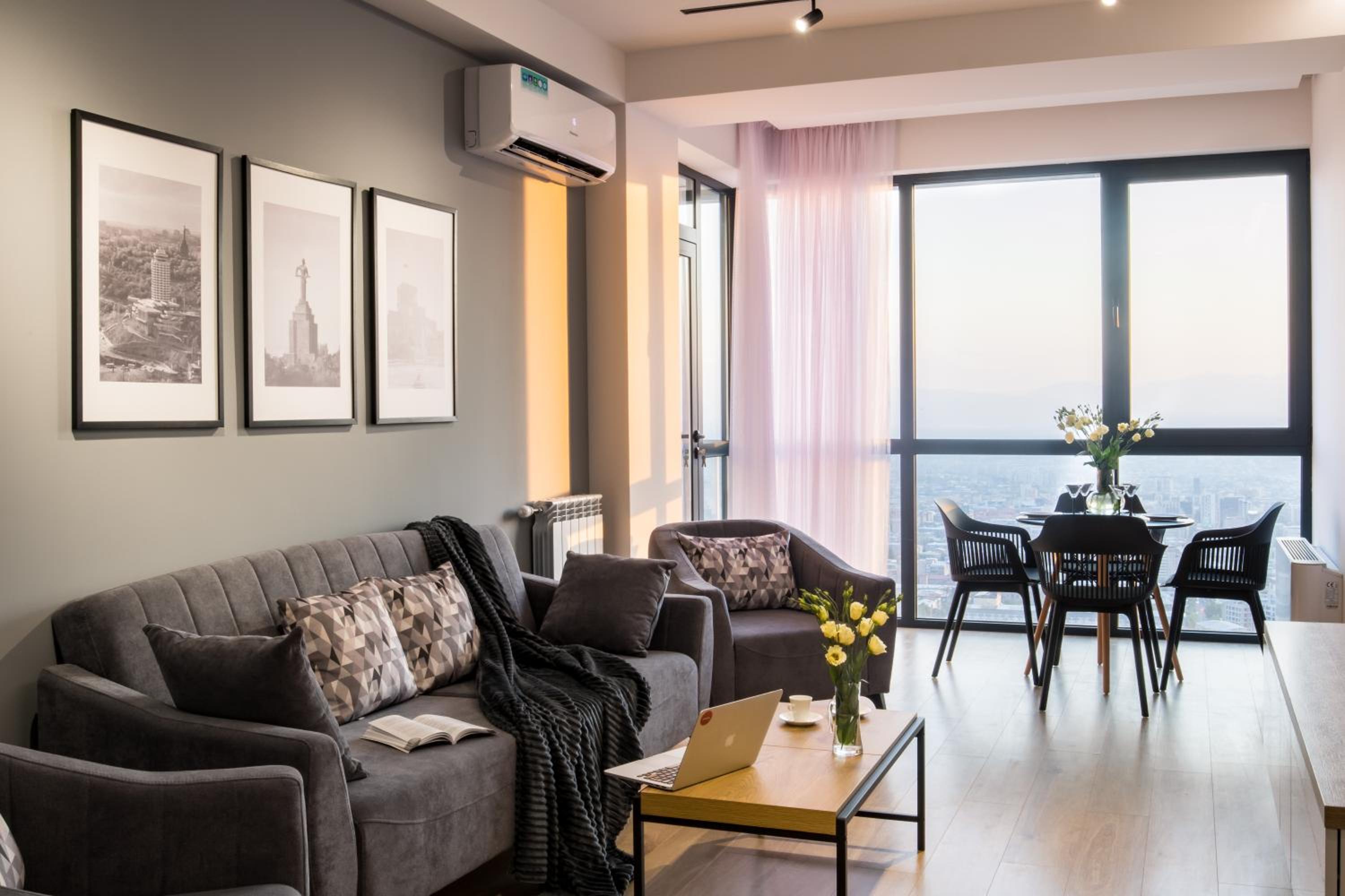 hotelise l Panorama Apartment