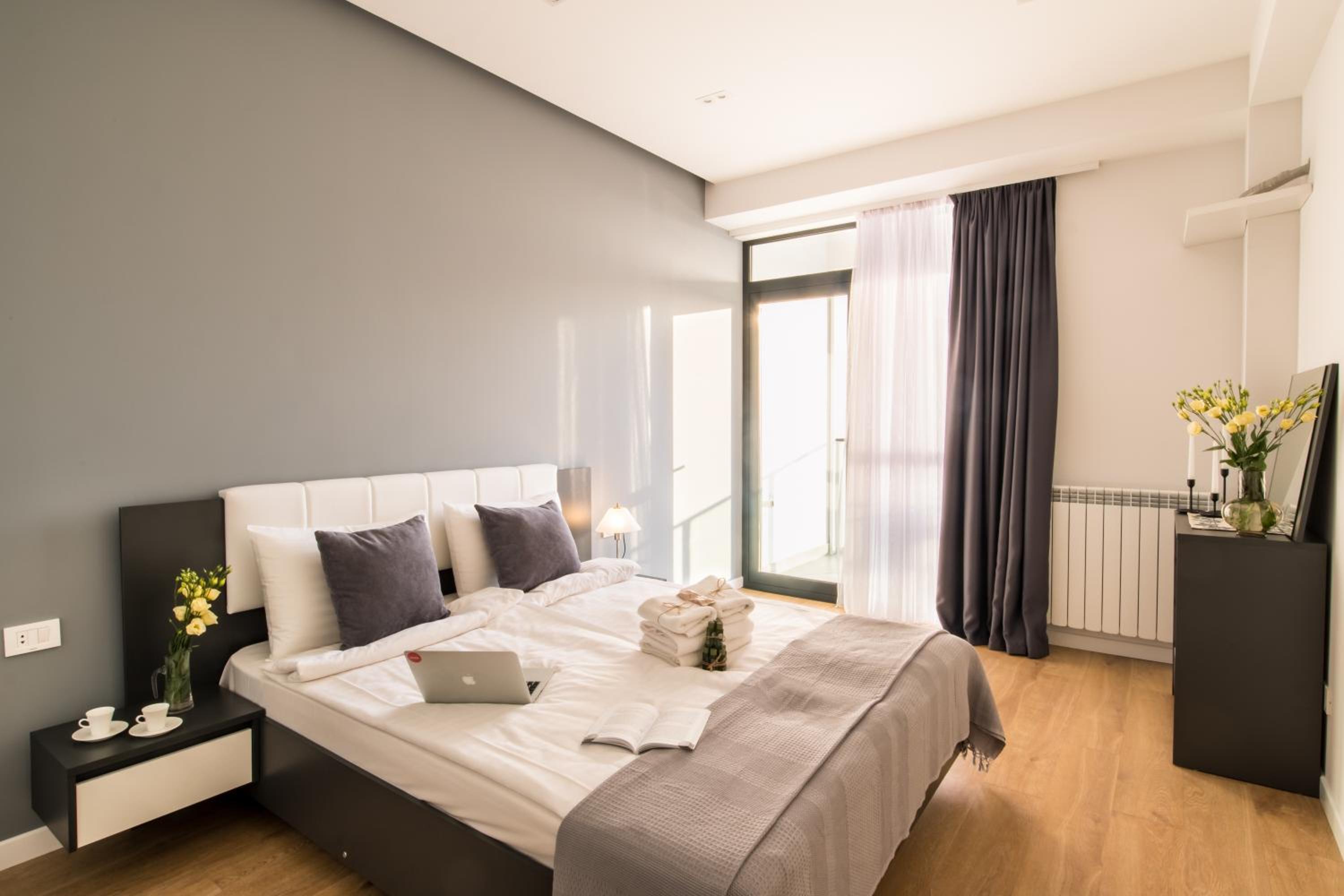 hotelise l Panorama Apartment
