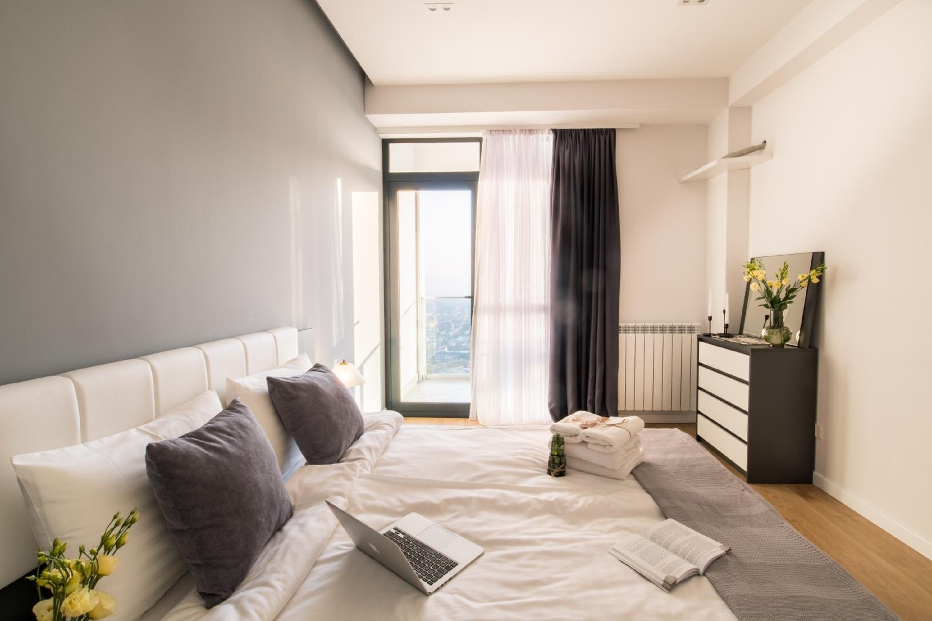 hotelise l Panorama Apartment