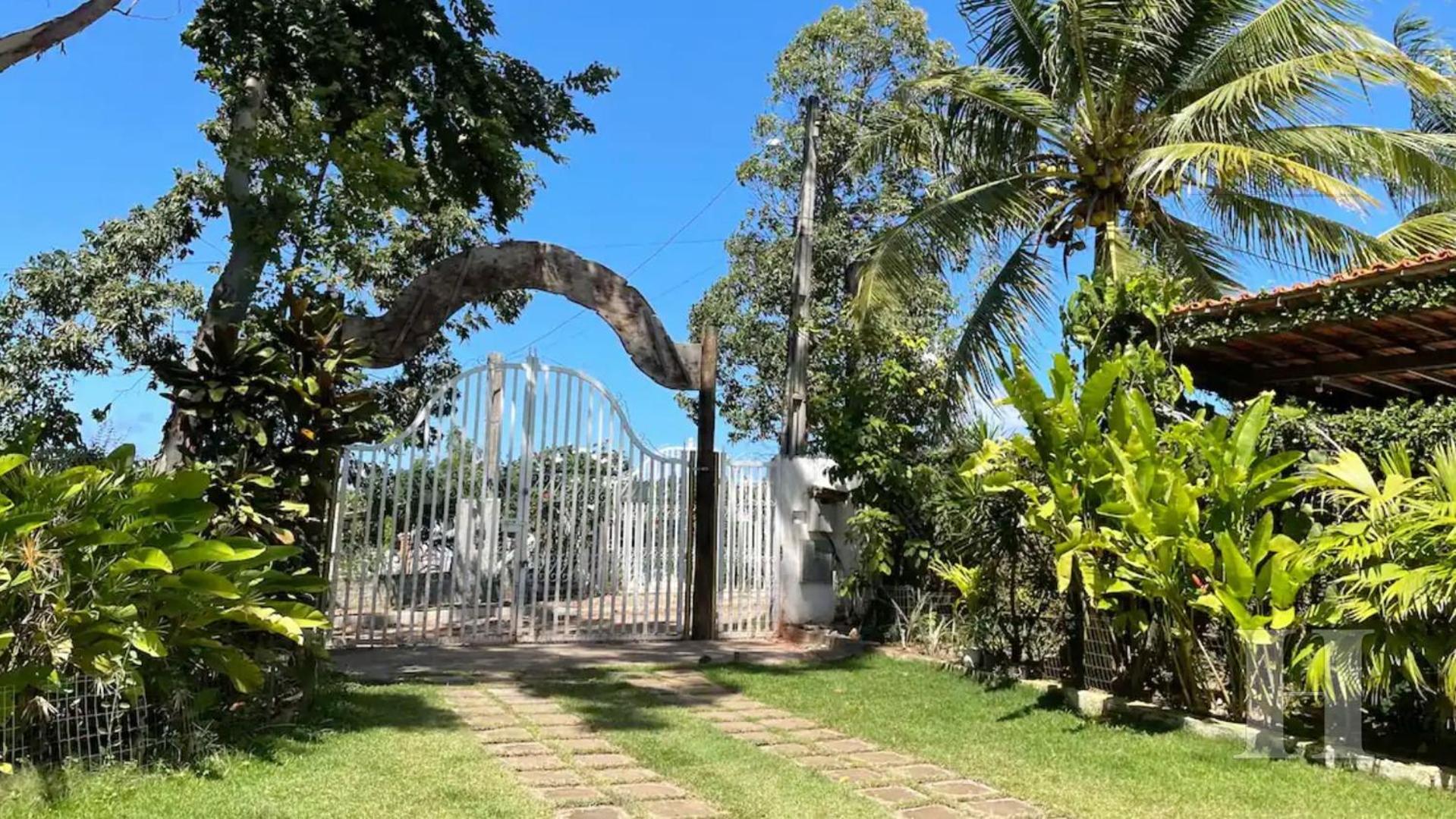 Casa 2 quartos 6 pessoas perto da praia Guarajuba - BA GJB02