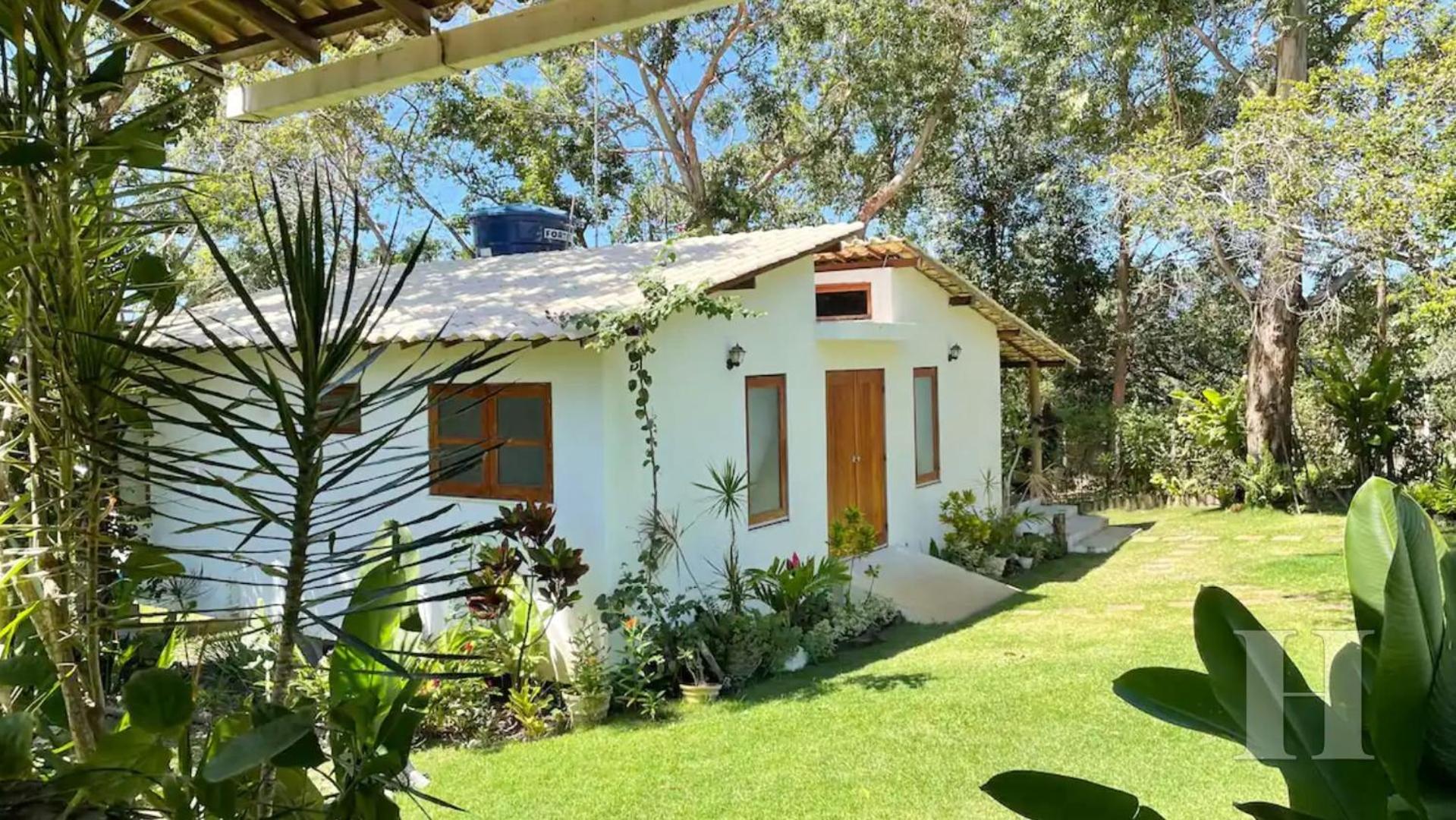 Casa 2 quartos 6 pessoas perto da praia Guarajuba - BA GJB02