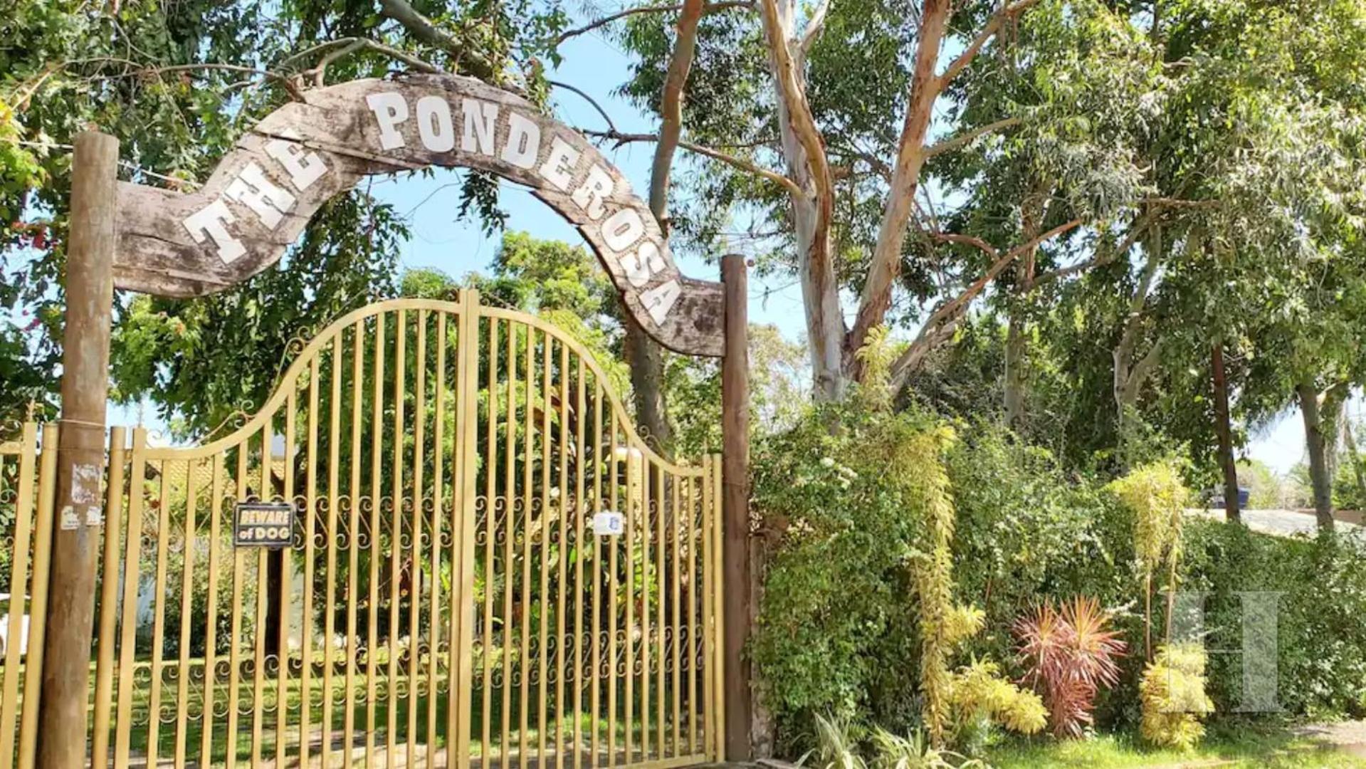 Casa 2 quartos 6 pessoas perto da praia Guarajuba - BA GJB02