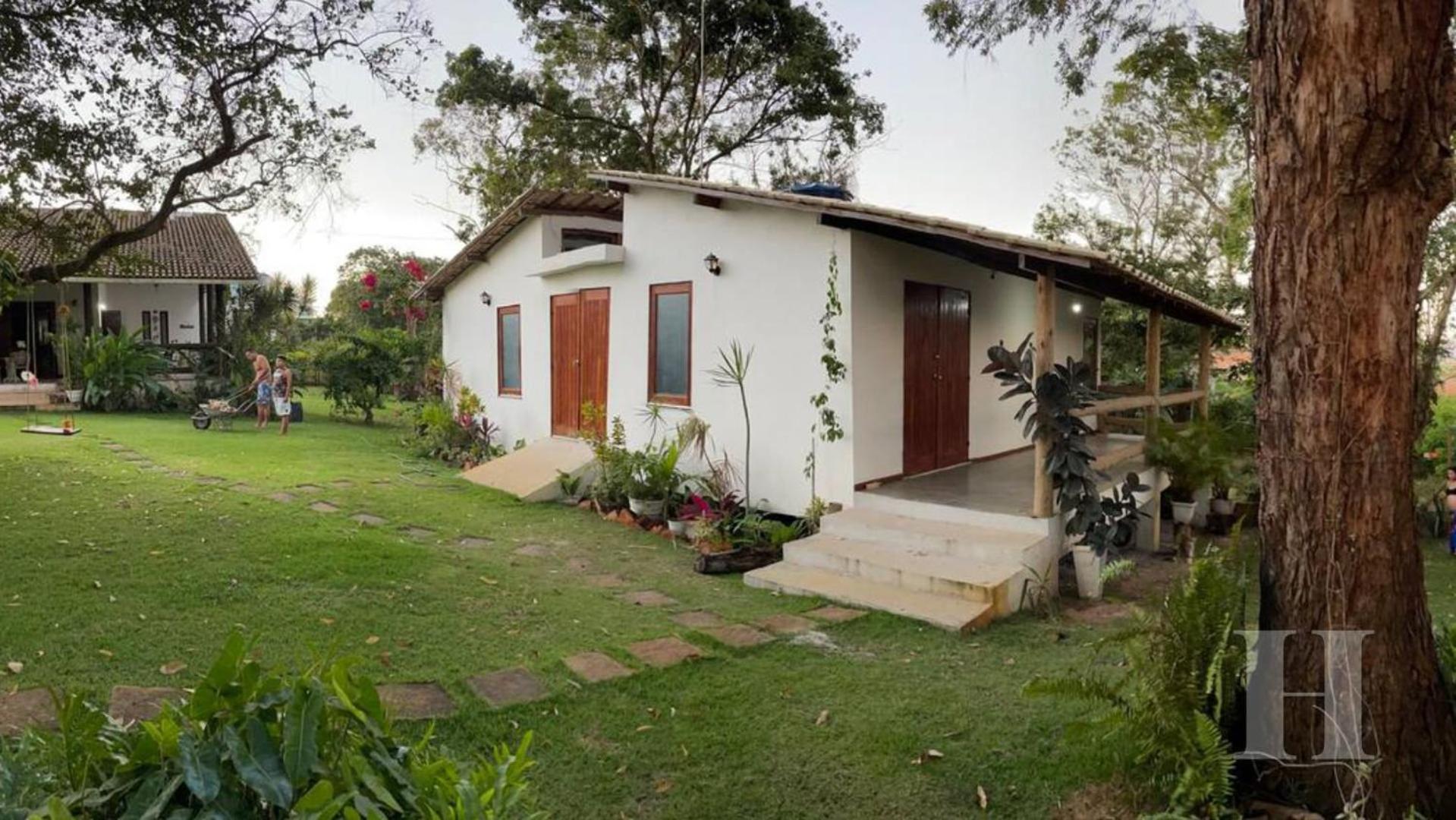Casa 2 quartos 6 pessoas perto da praia Guarajuba - BA GJB02