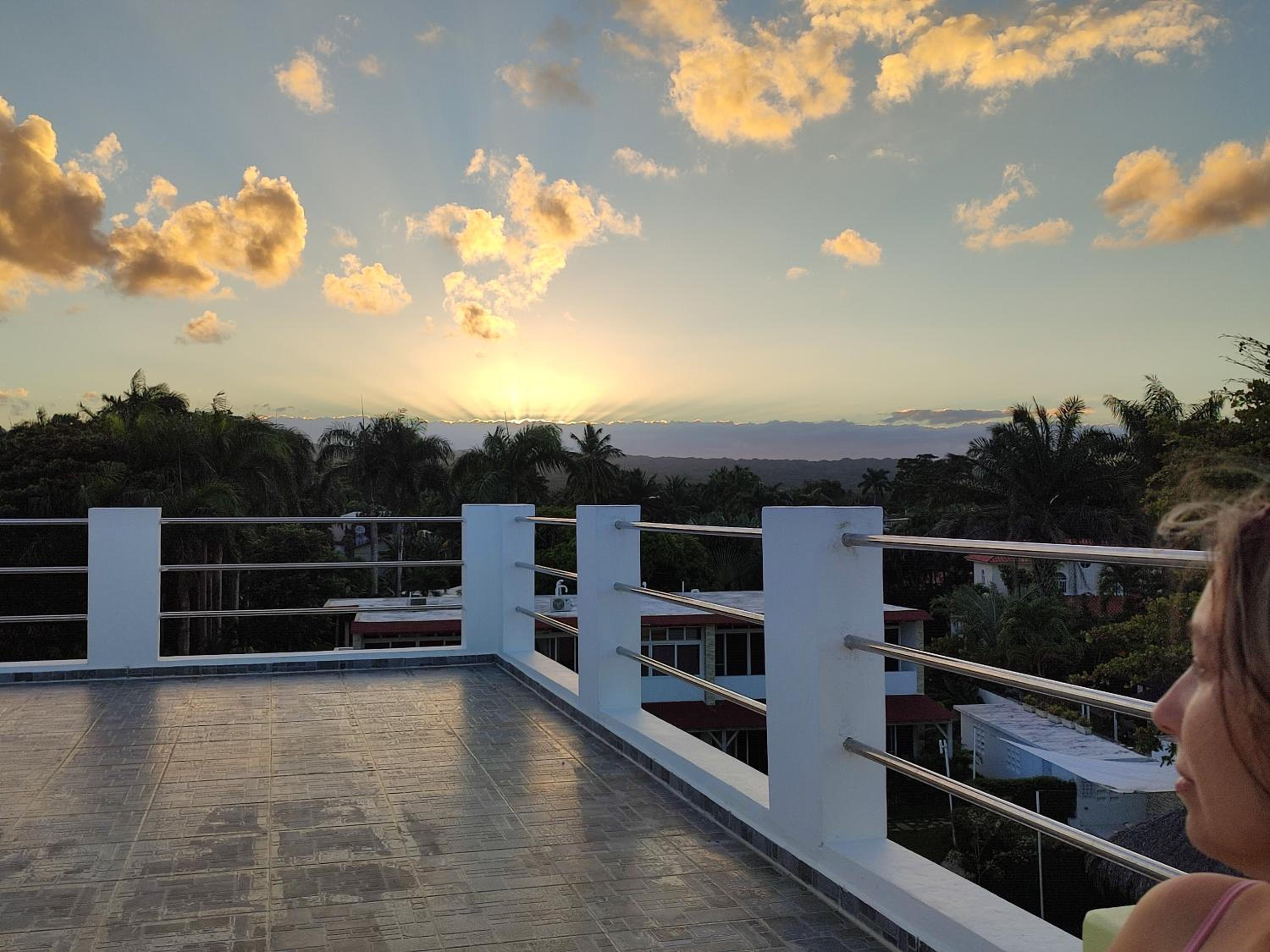 Almendra Residential