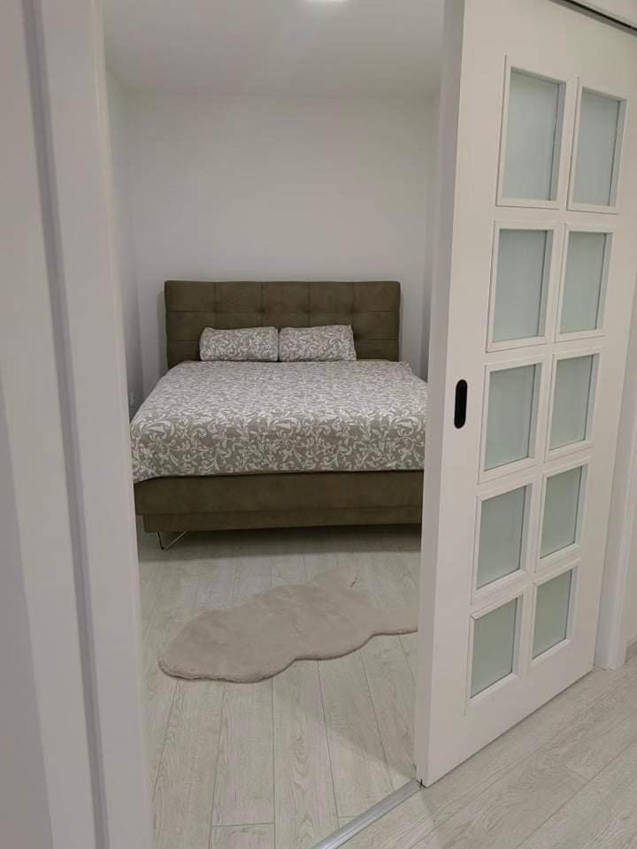 APARTMAN ANIKA - STAN NA DAN Doboj