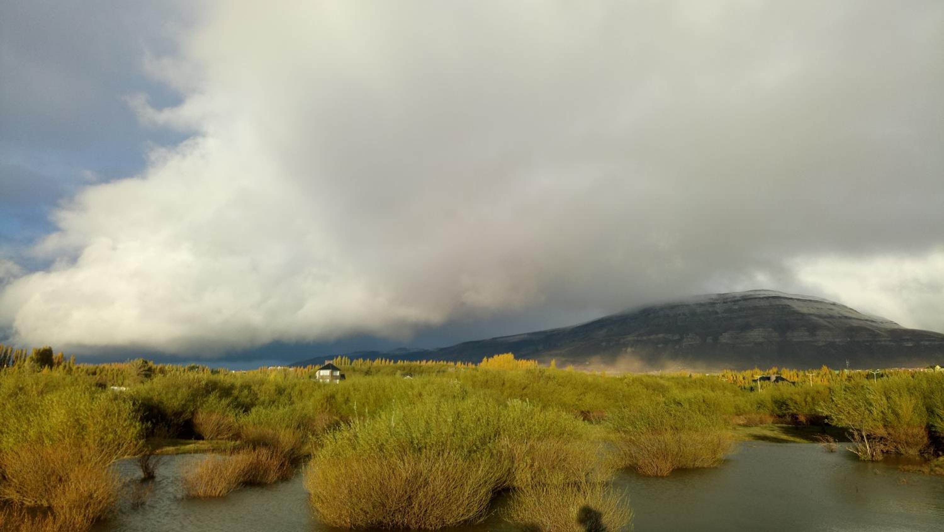 Hostel Aves del Lago