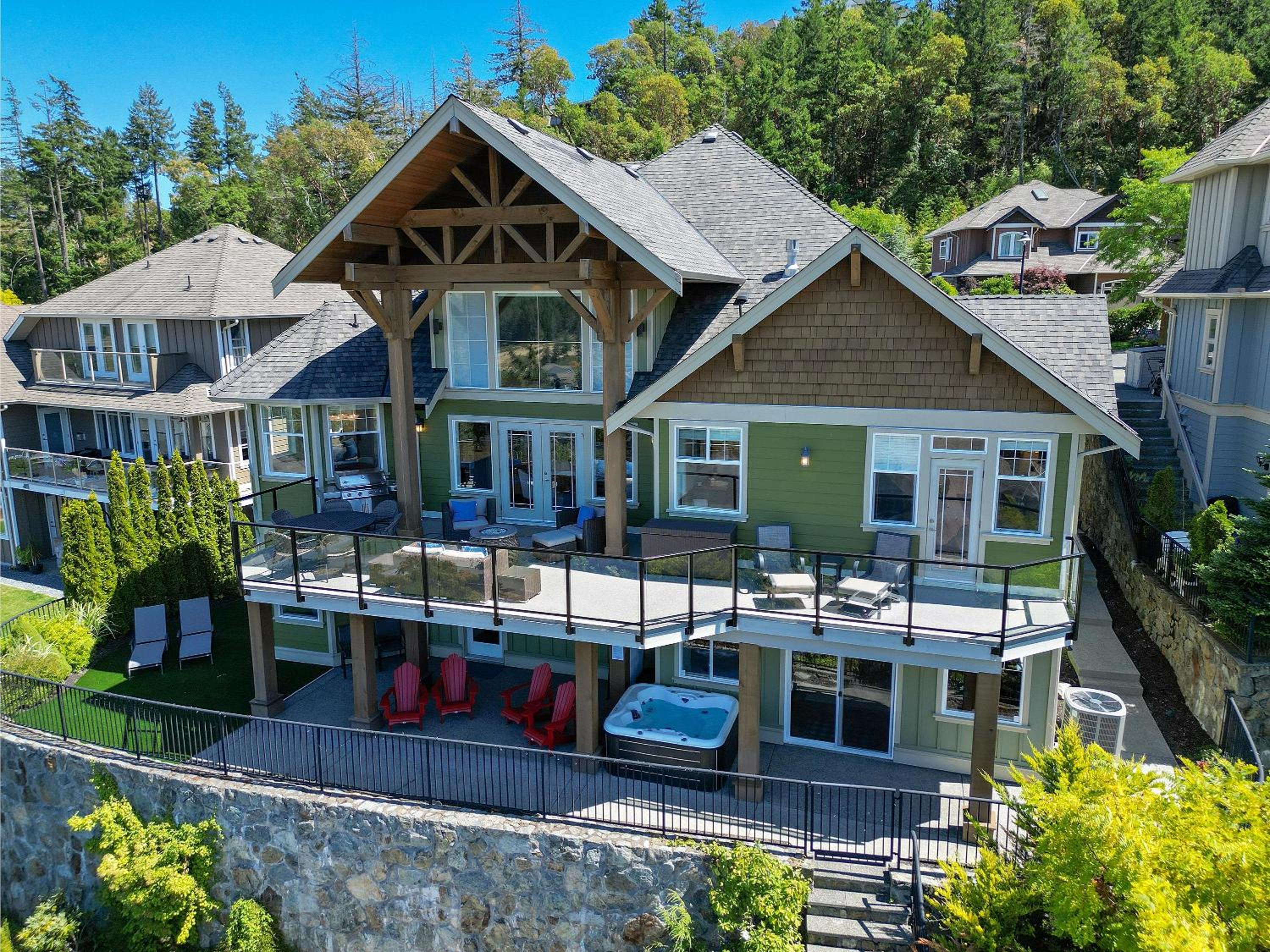 Mount Finlayson View Villa by EMR Vacation Rentals
