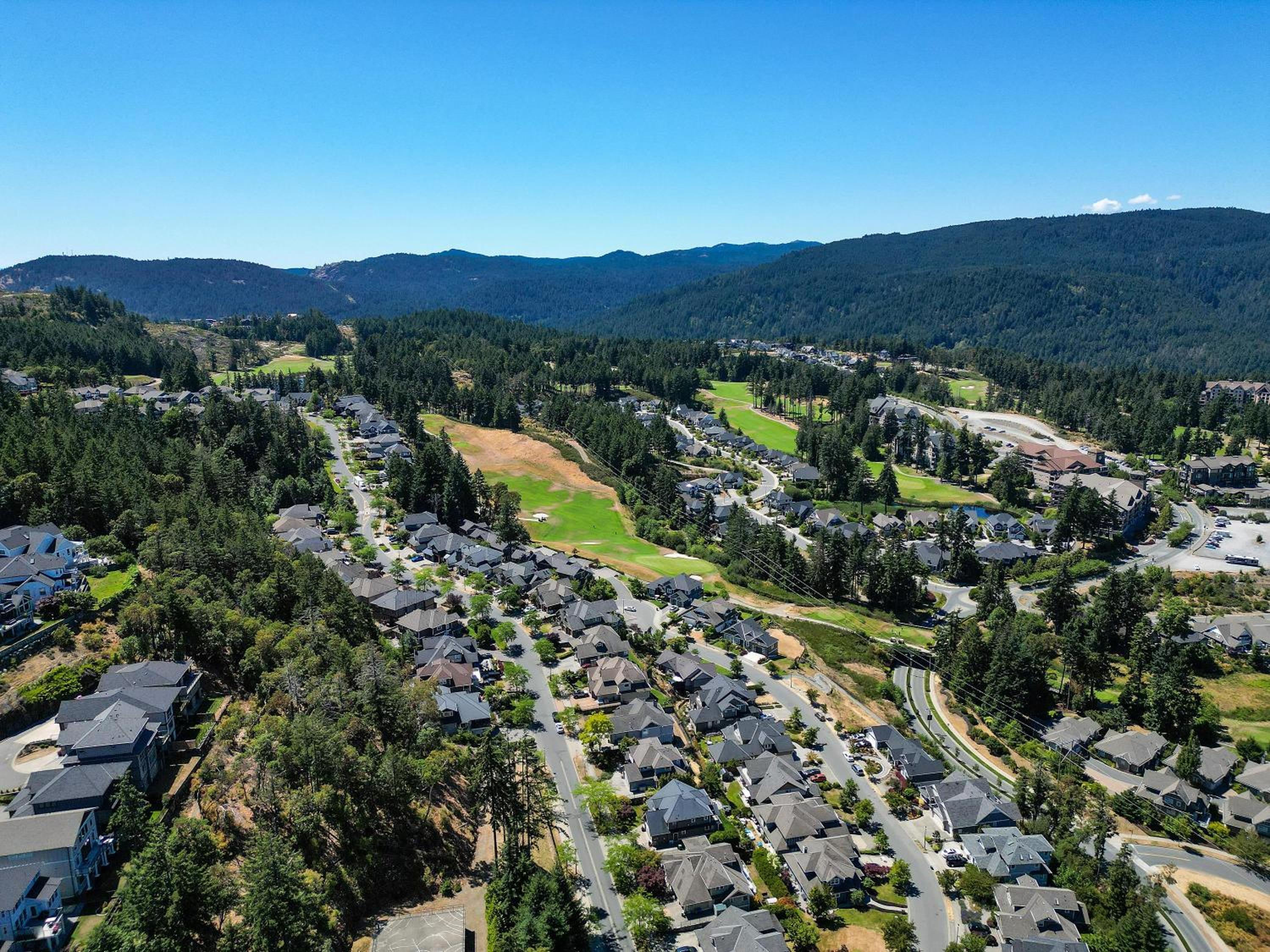Mount Finlayson View Villa by EMR Vacation Rentals