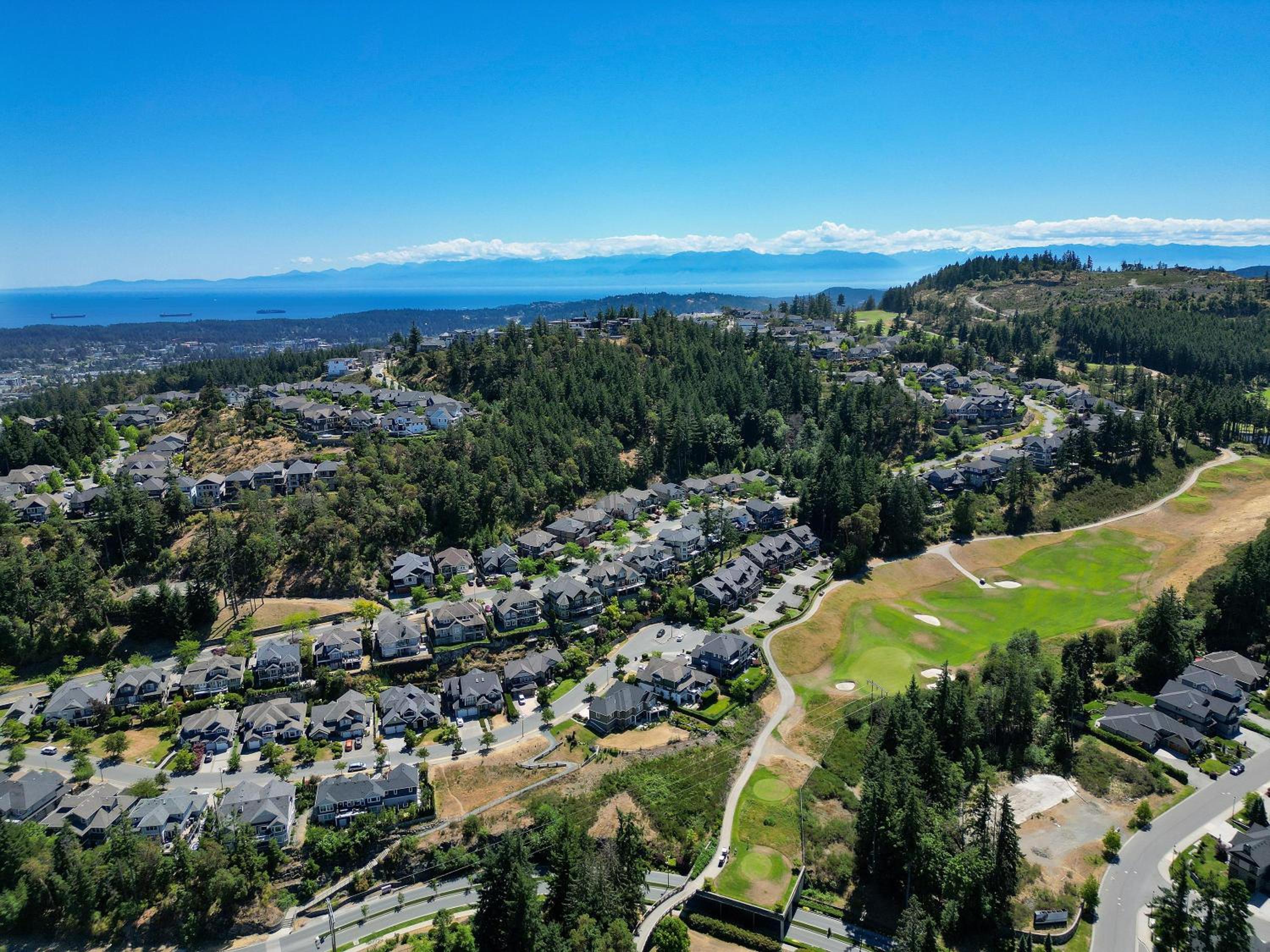 Mount Finlayson View Villa by EMR Vacation Rentals