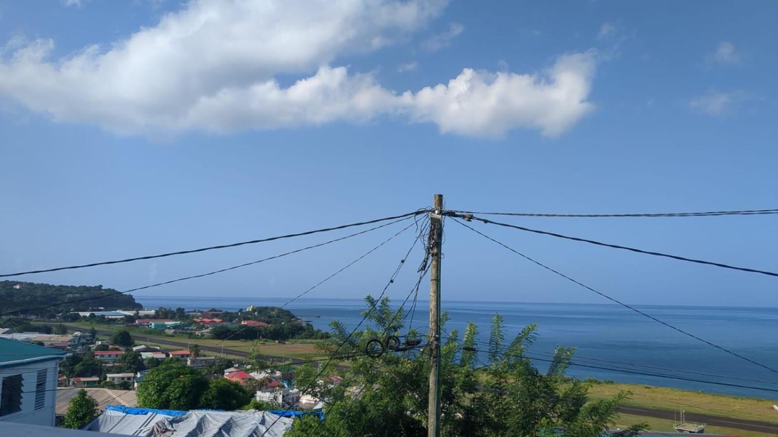 Lovely and cozy 2 bedroom apt with oceanic view view 4