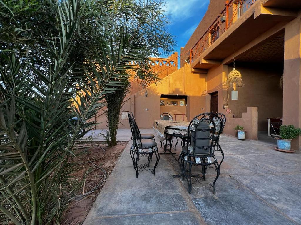 Dar Talmoudi ,Traditional Riad, Local Food, Camel , Desert Excursions view 3