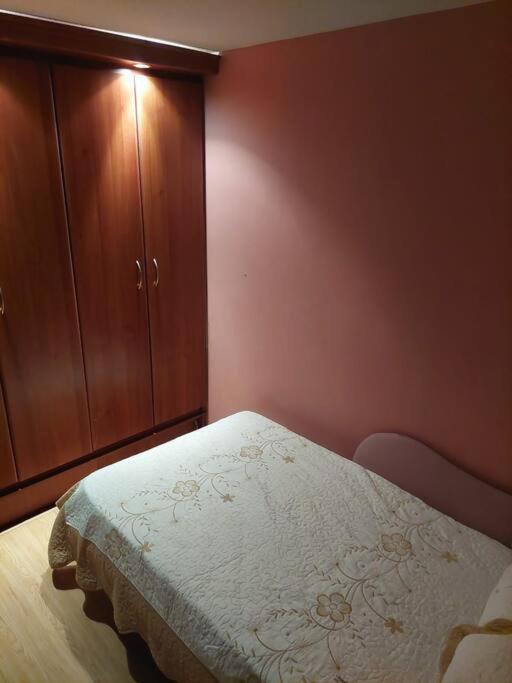 Encantador apto con piscina y parking en calasanz