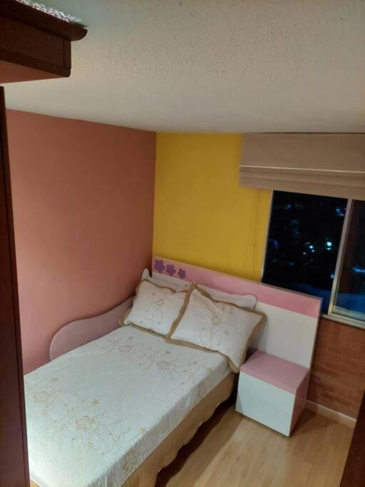 Encantador apto con piscina y parking en calasanz