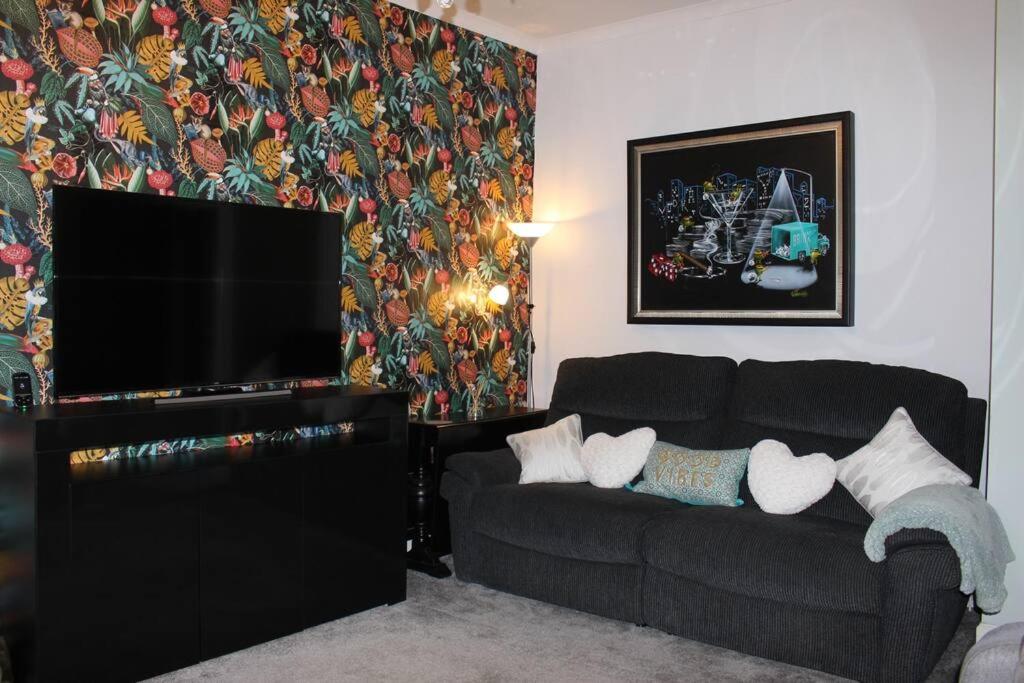 Cameronian Apartment