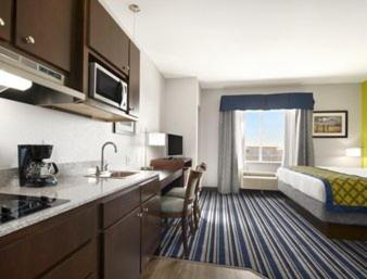 Hawthorn Extended Stay by Wyndham Midland