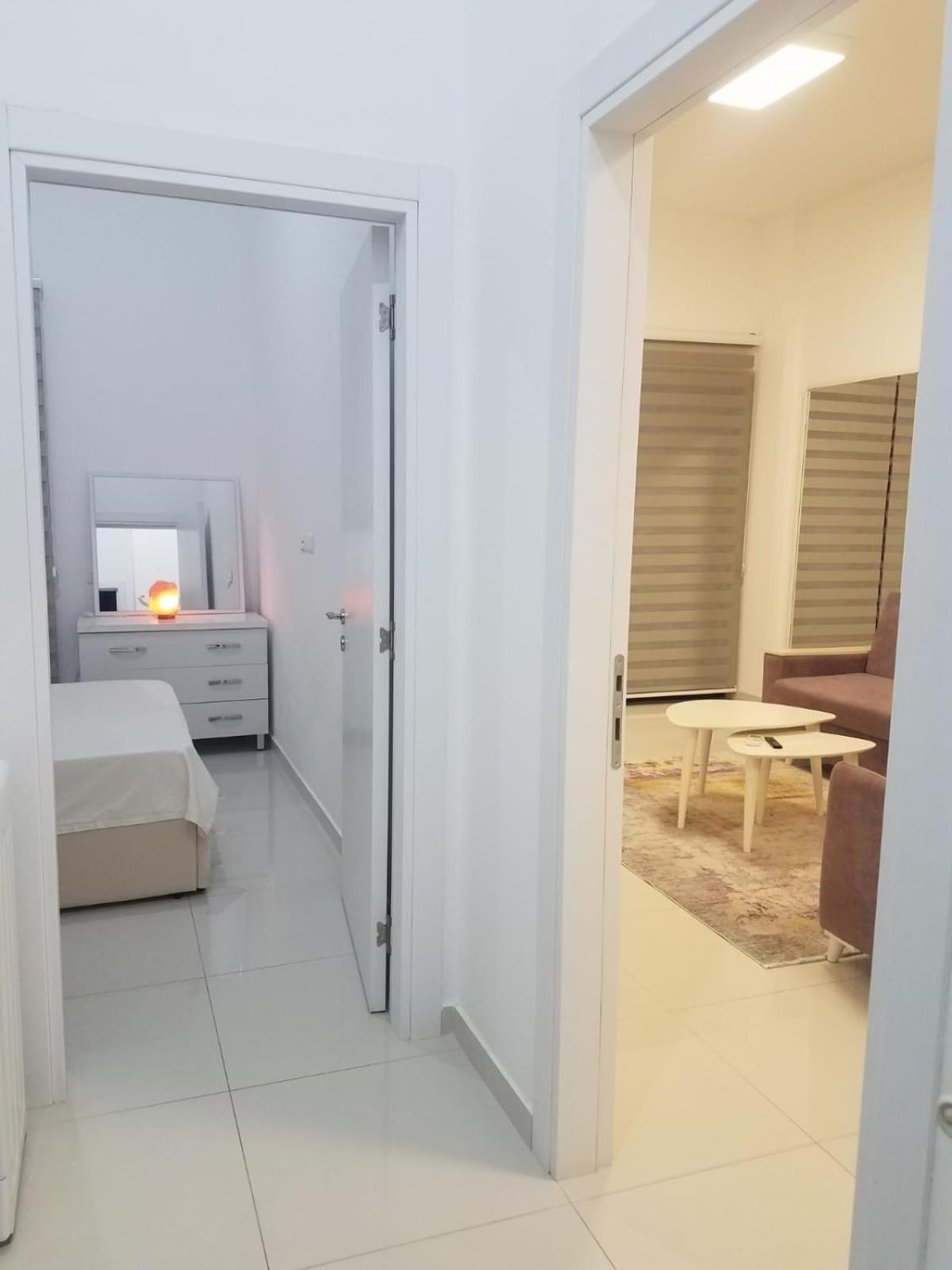 MonMon Apartment