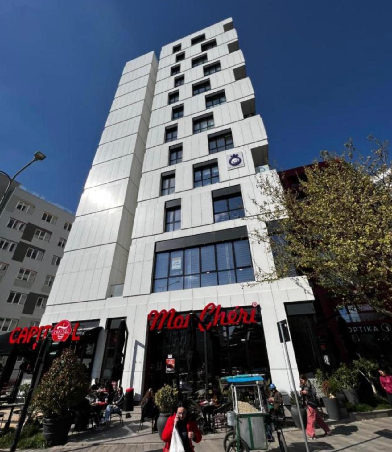 MonMon Apartment