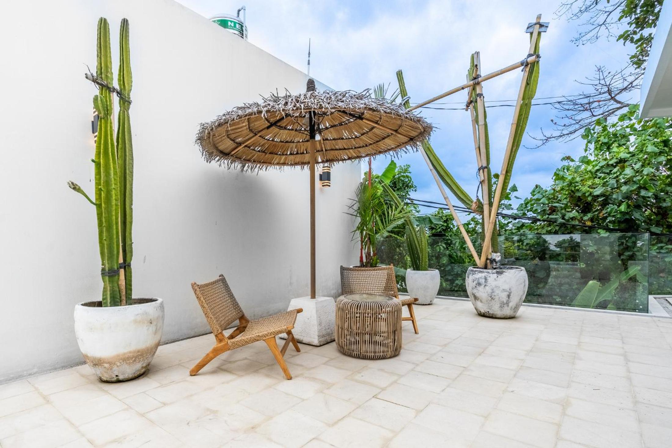 Sunny Home Villa Canggu
