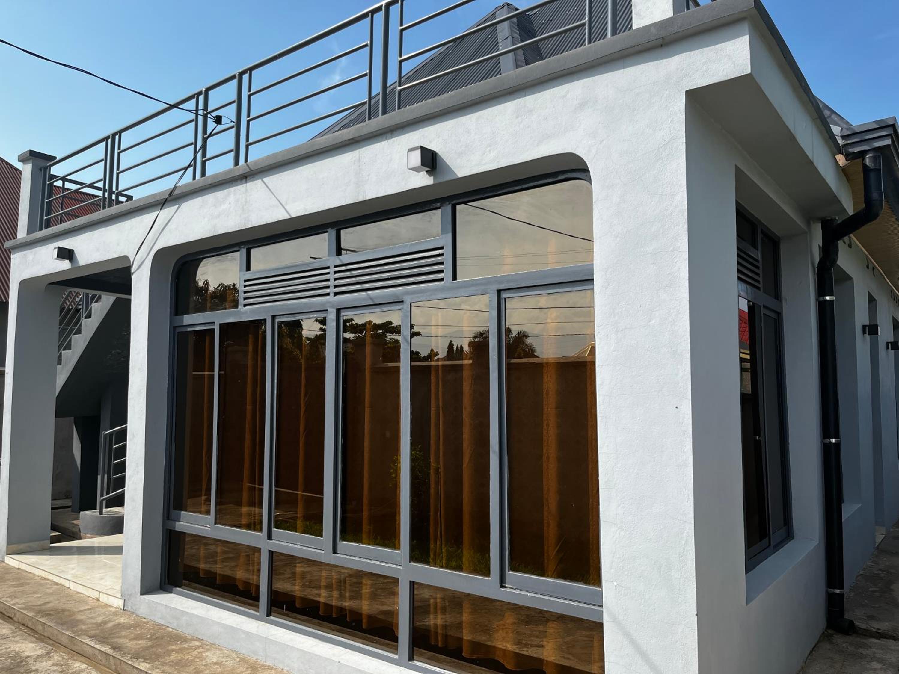 Ruhuka House - connexion STARLINK privée & gratuite