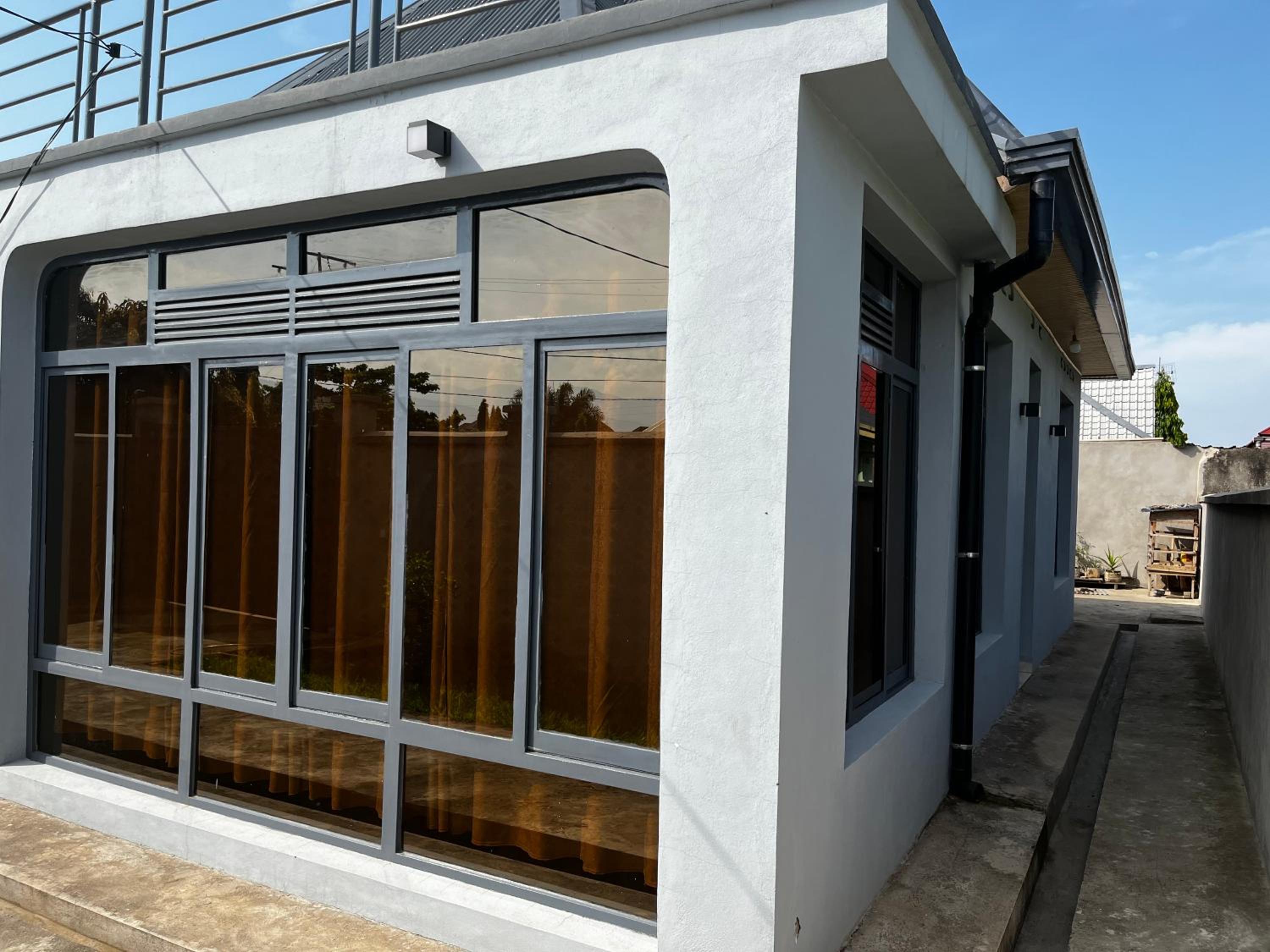 Ruhuka House - connexion STARLINK privée & gratuite