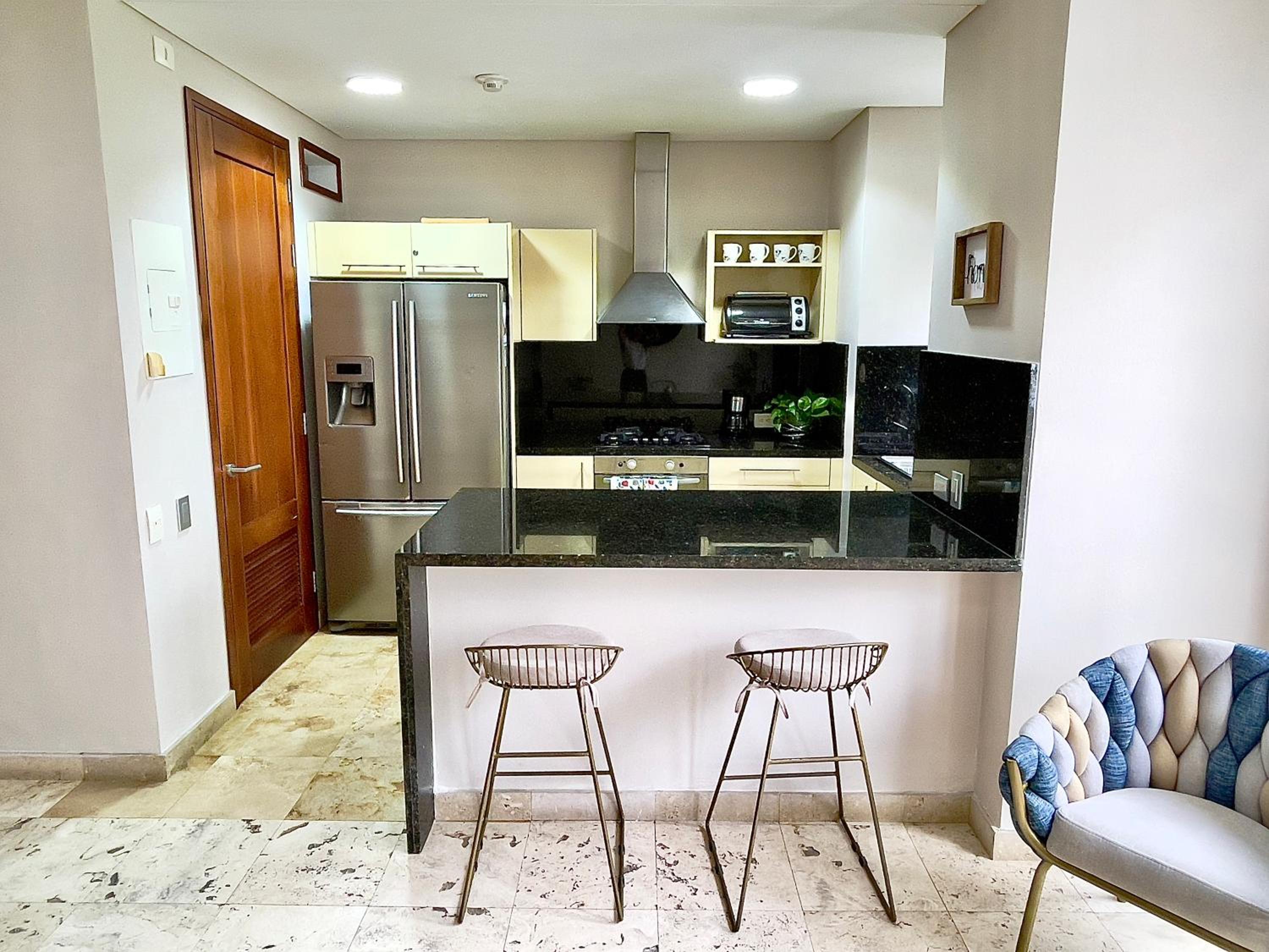 1BR Modern in Old City in Colonial Building
