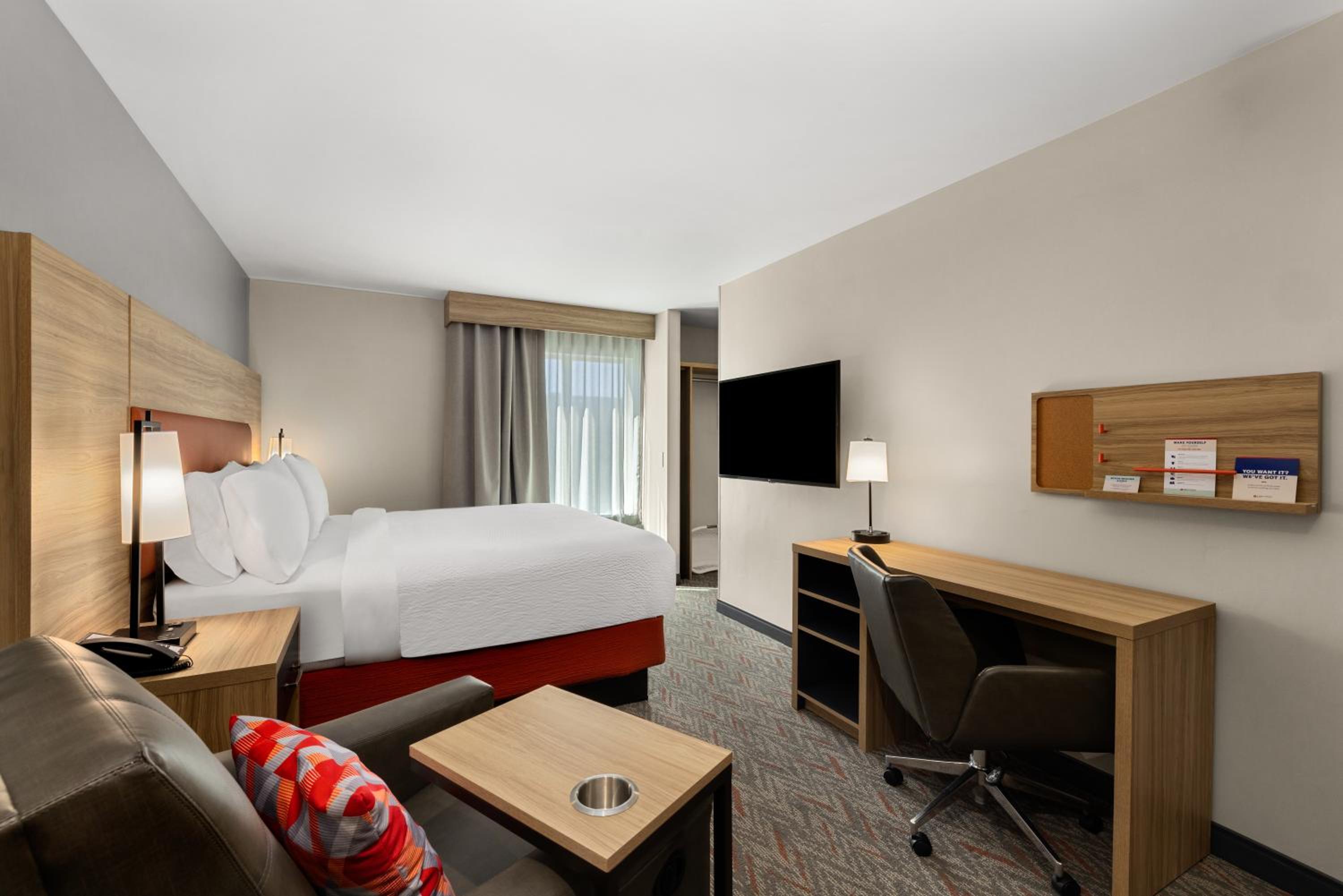 Ogden Vacations - Candlewood Suites - Layton - Salt Lake City, an IHG Hotel - Property Image 3
