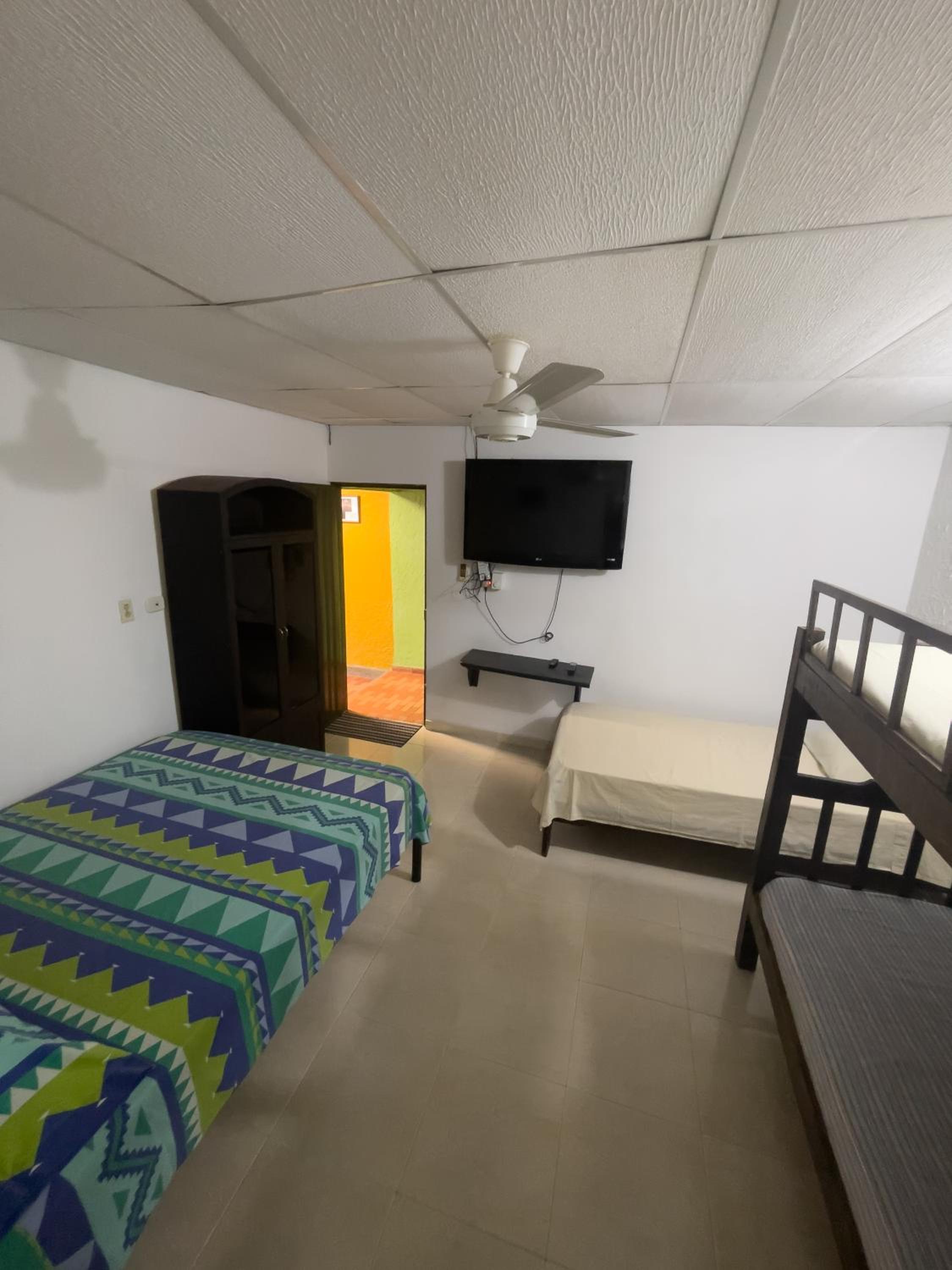 HOSTAL ATITLAN