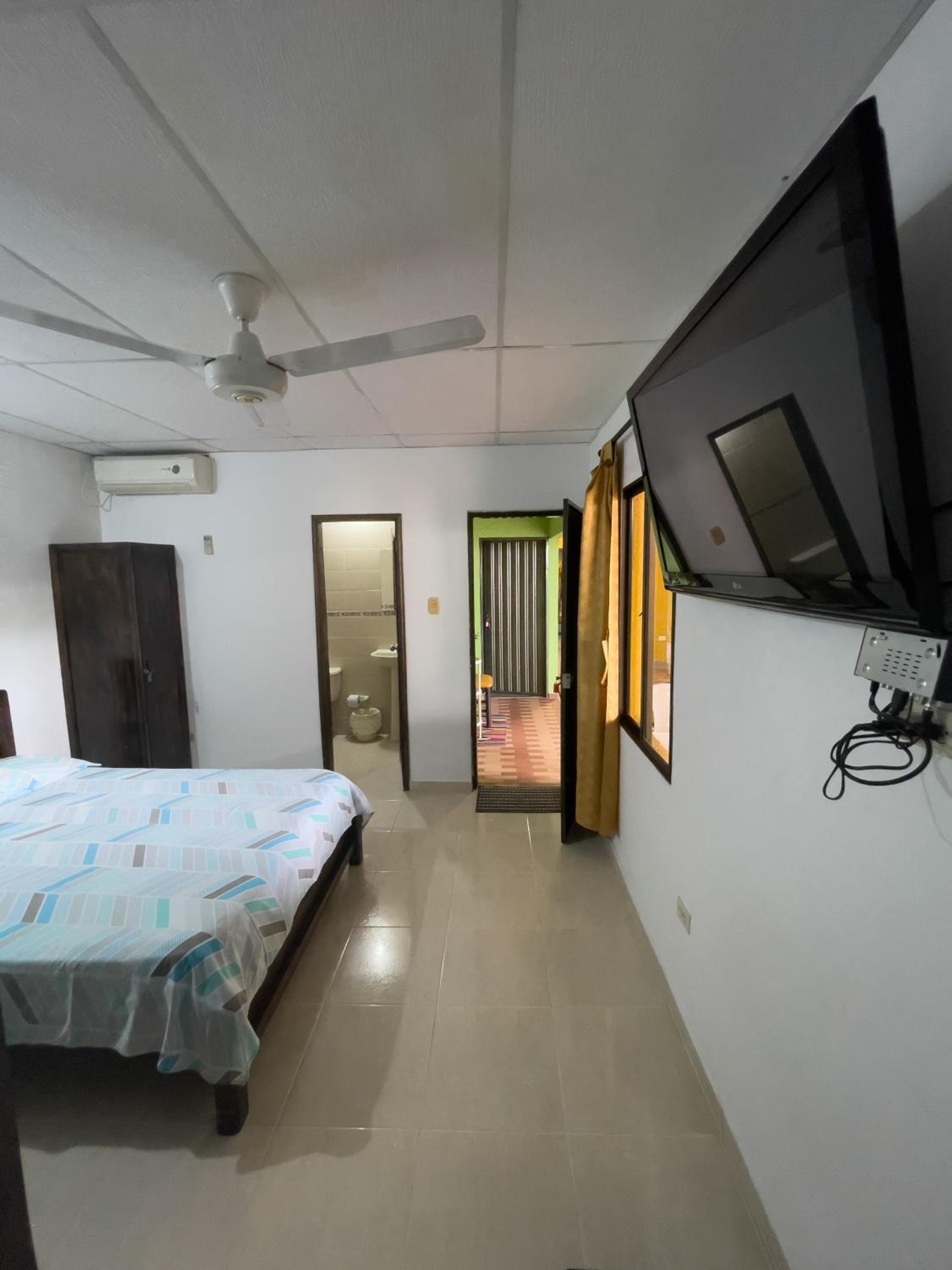 HOSTAL ATITLAN