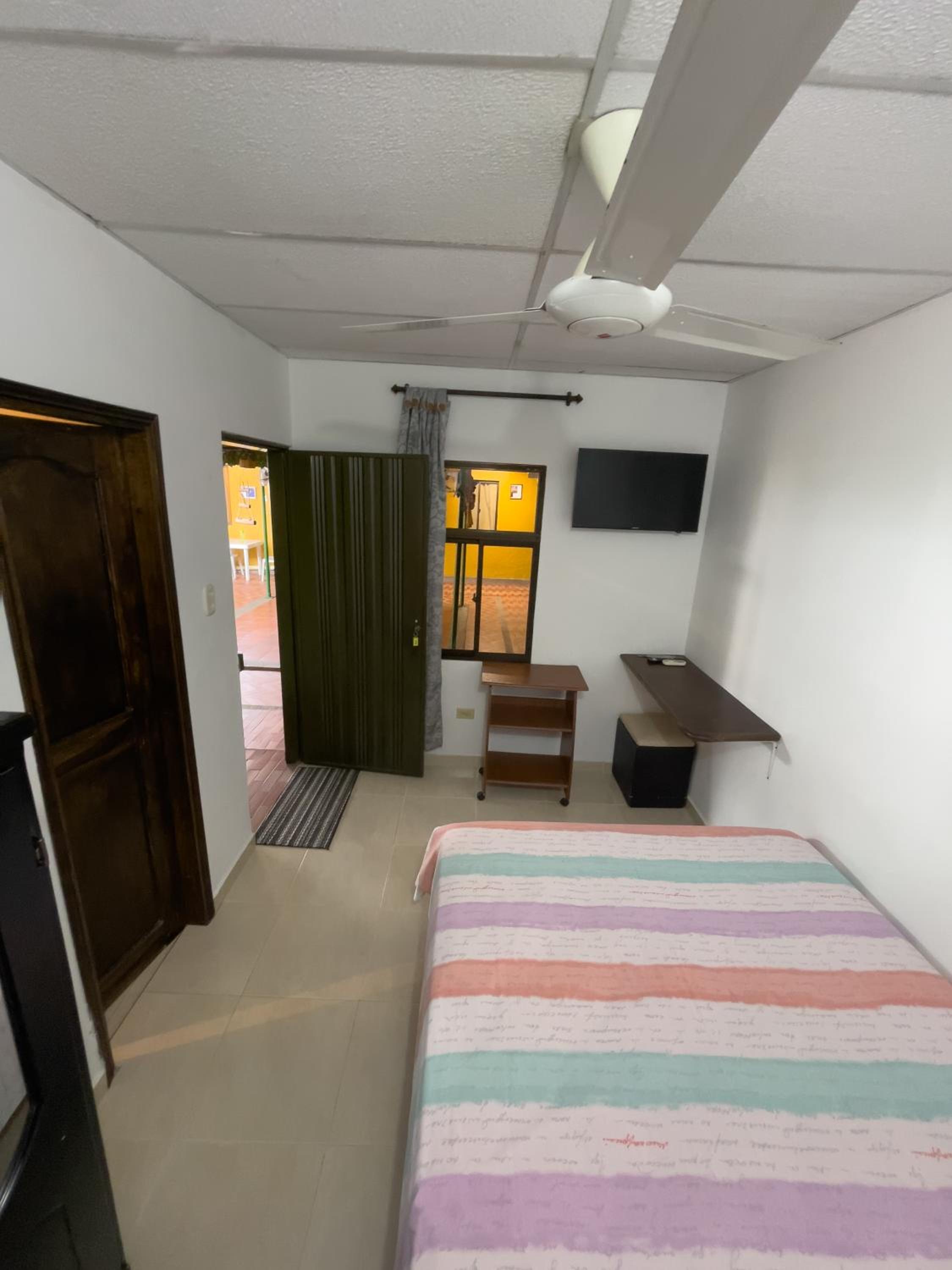 HOSTAL ATITLAN