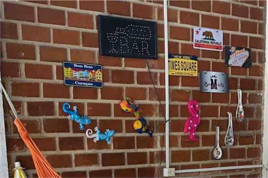 Chalé Flamingo com Piscina Casa inteira em Morretes