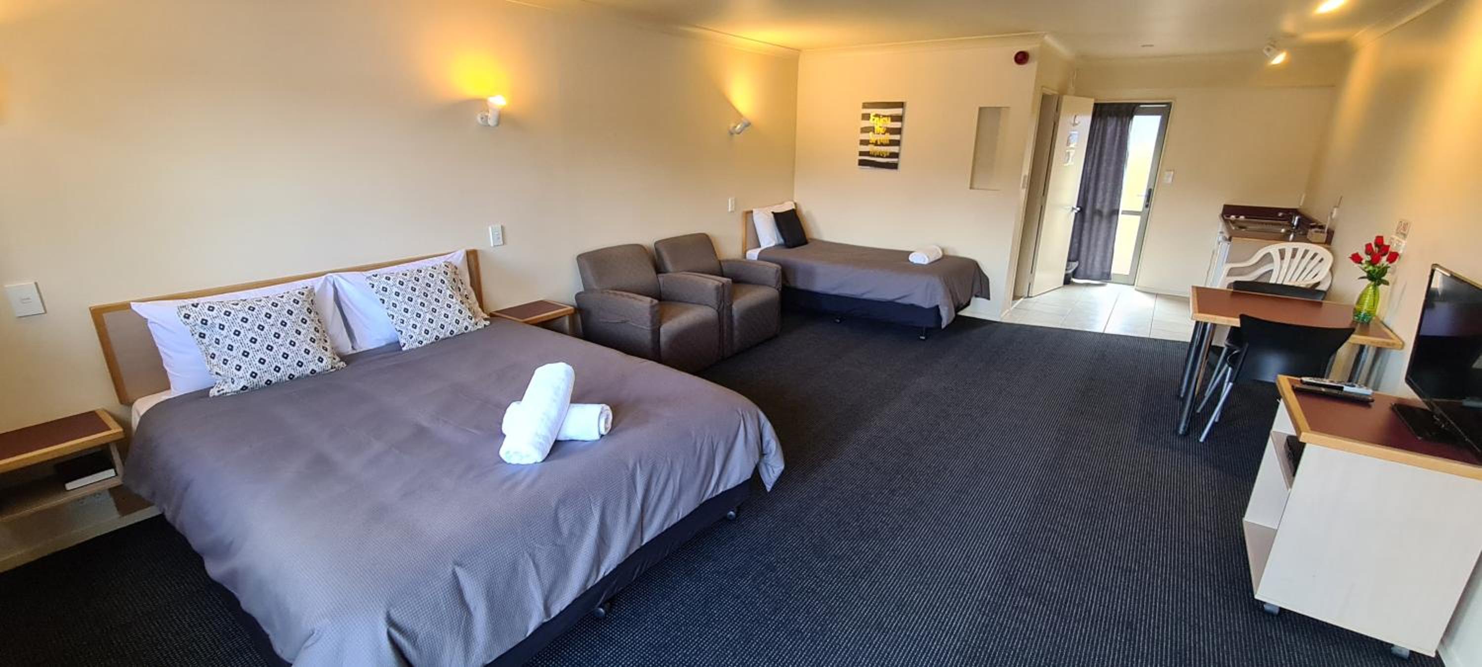 New Castle Motor Lodge
