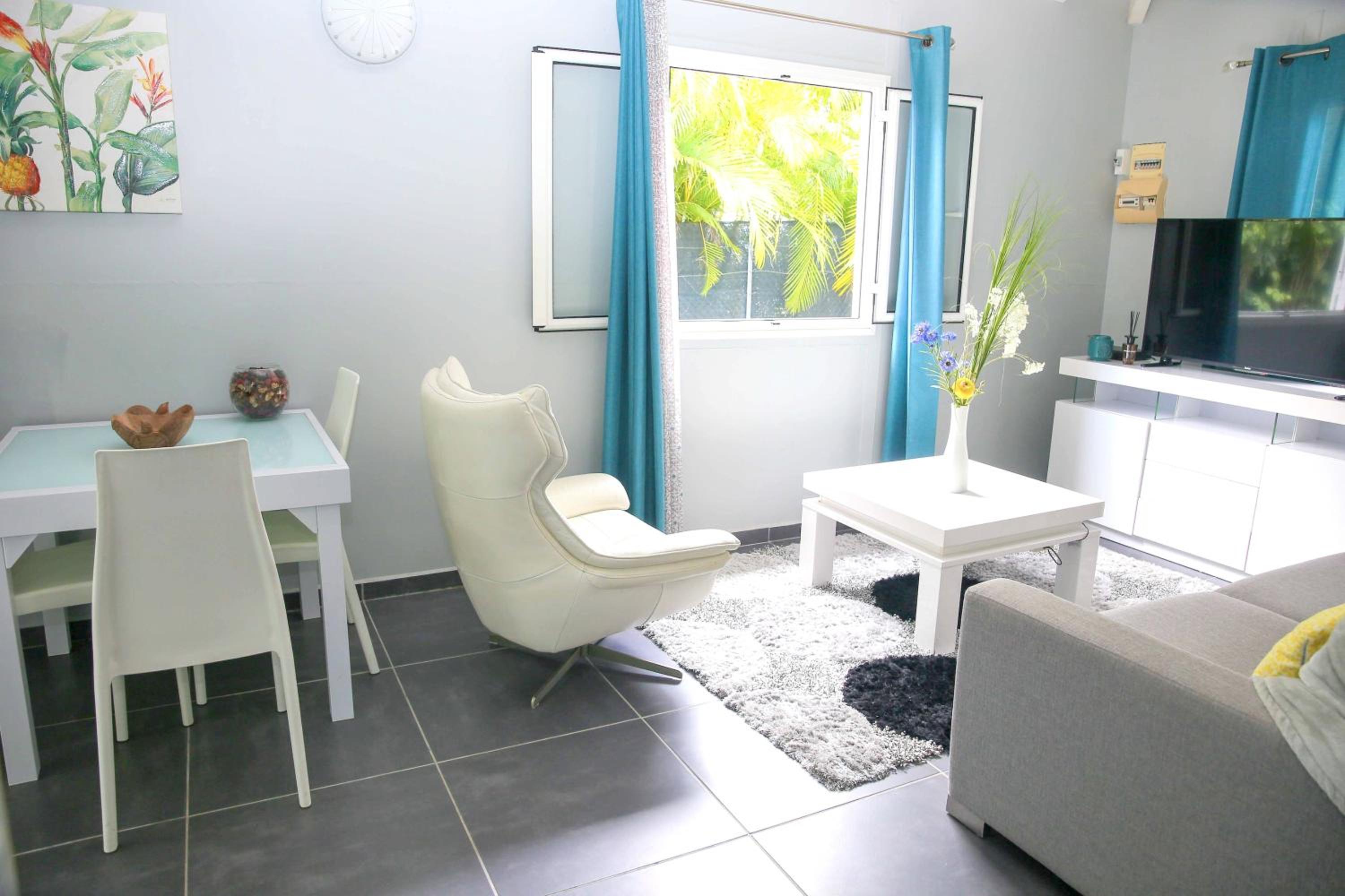 Charmante maison avec jacuzzi à Saint-François view 2