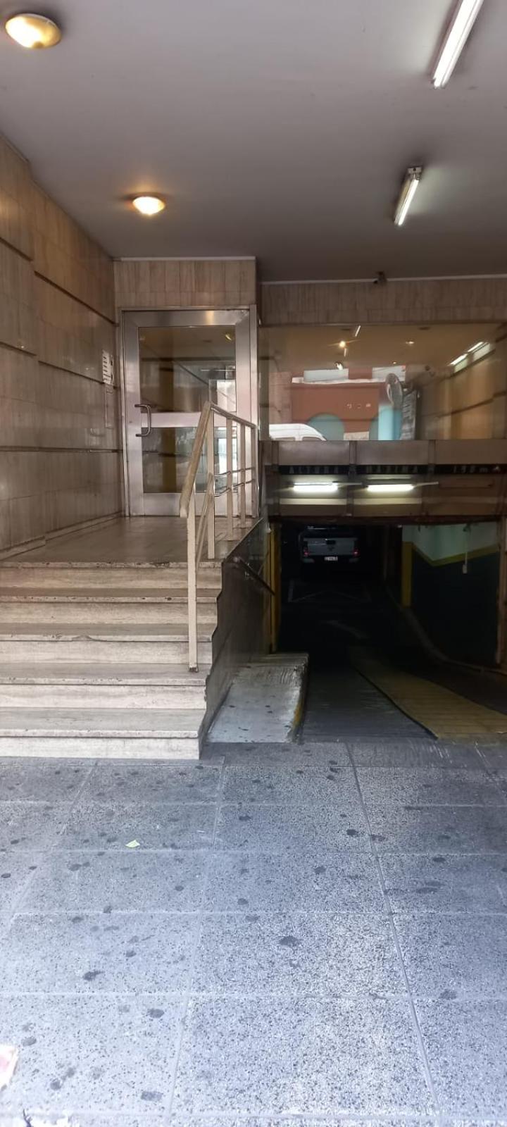 DEPARTAMENTO CALLE SARMIENTO Fte PASEO LA PLAZA