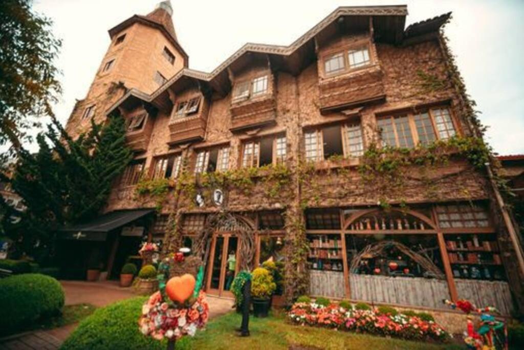 Luxuoso duplex no Capivari
