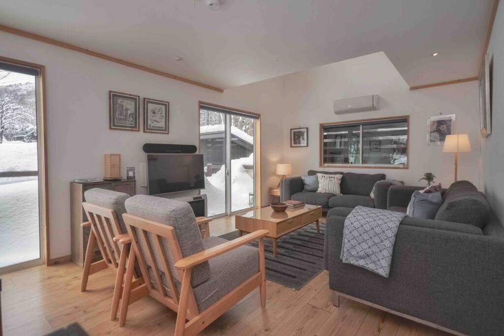 Hakuba Colonsay- Amazing views 3bdr 2bth cottage