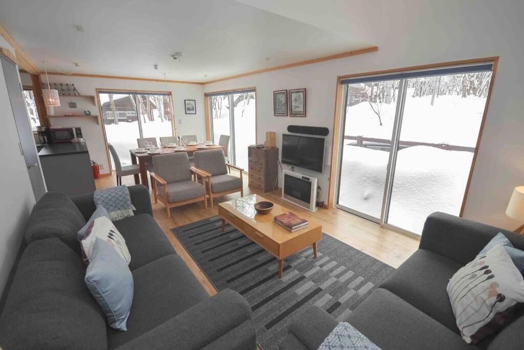 Hakuba Colonsay- Amazing views 3bdr 2bth cottage