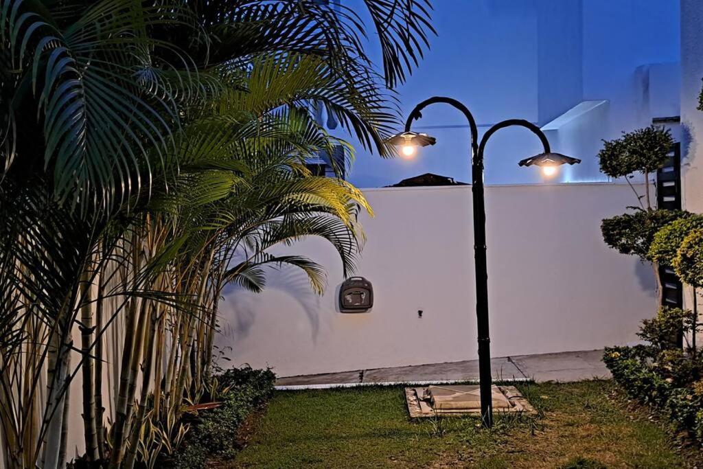 Deluxe villa with jacuzzi and beautiful garden