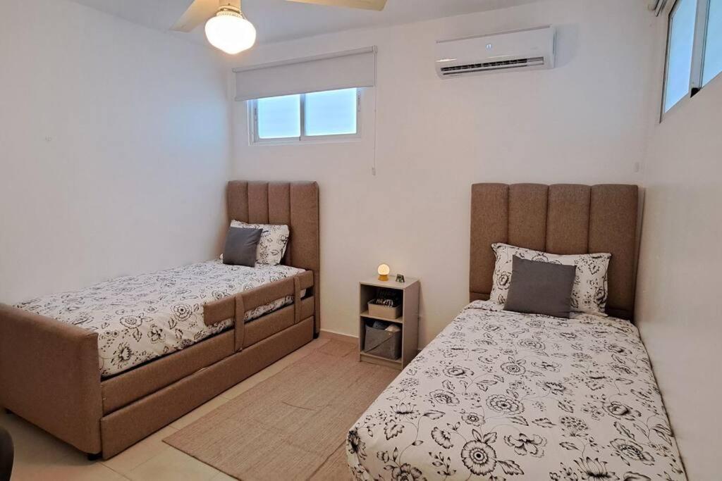 Deluxe villa with jacuzzi and beautiful garden