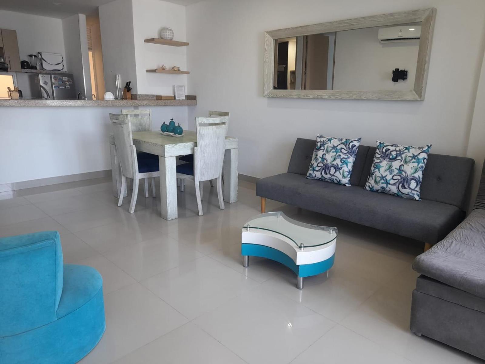 Espectacular apartamento de lujo con vista al mar y salida directa a la playa