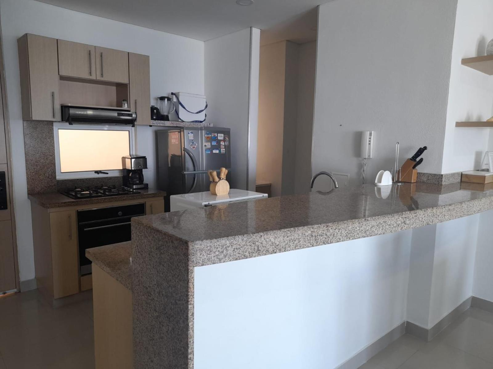 Espectacular apartamento de lujo con vista al mar y salida directa a la playa