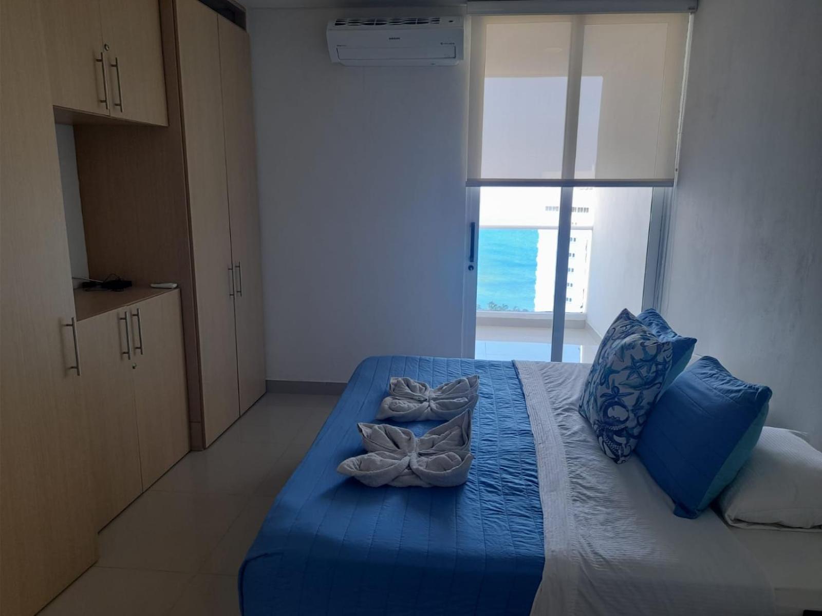 Espectacular apartamento de lujo con vista al mar y salida directa a la playa