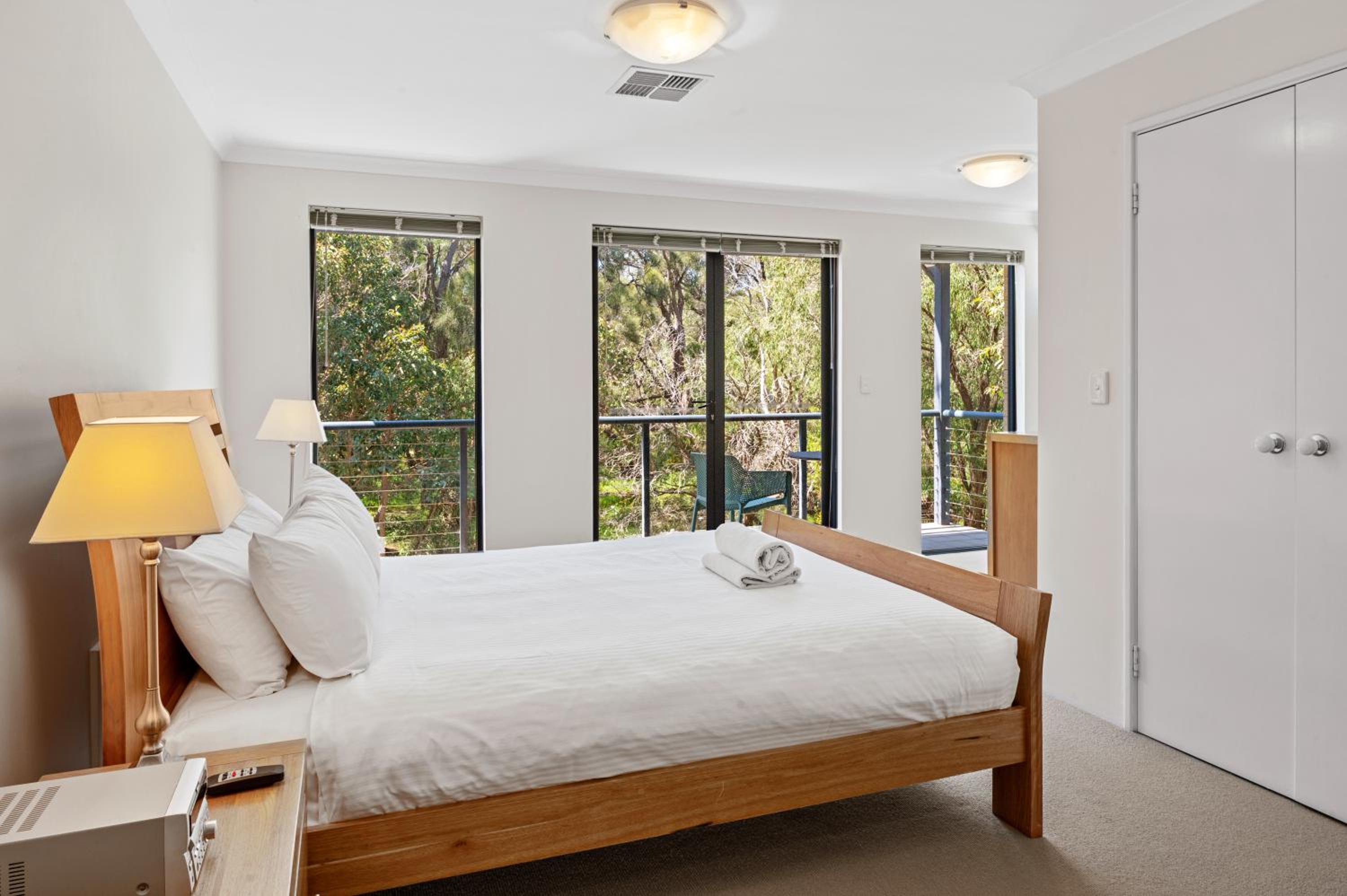 Otra Casa - Your cosy, chill South West getaway!