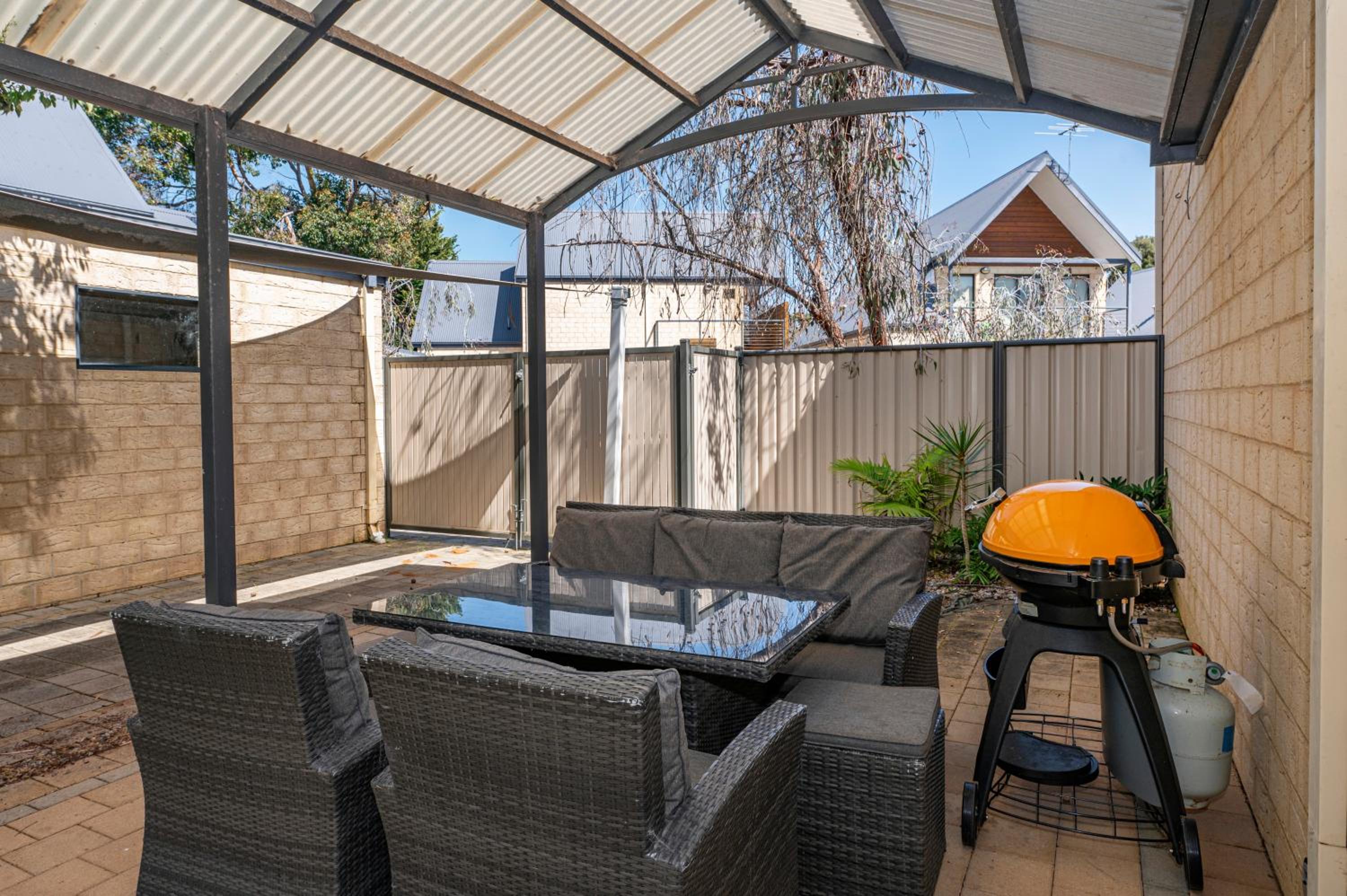 Otra Casa - Your cosy, chill South West getaway!
