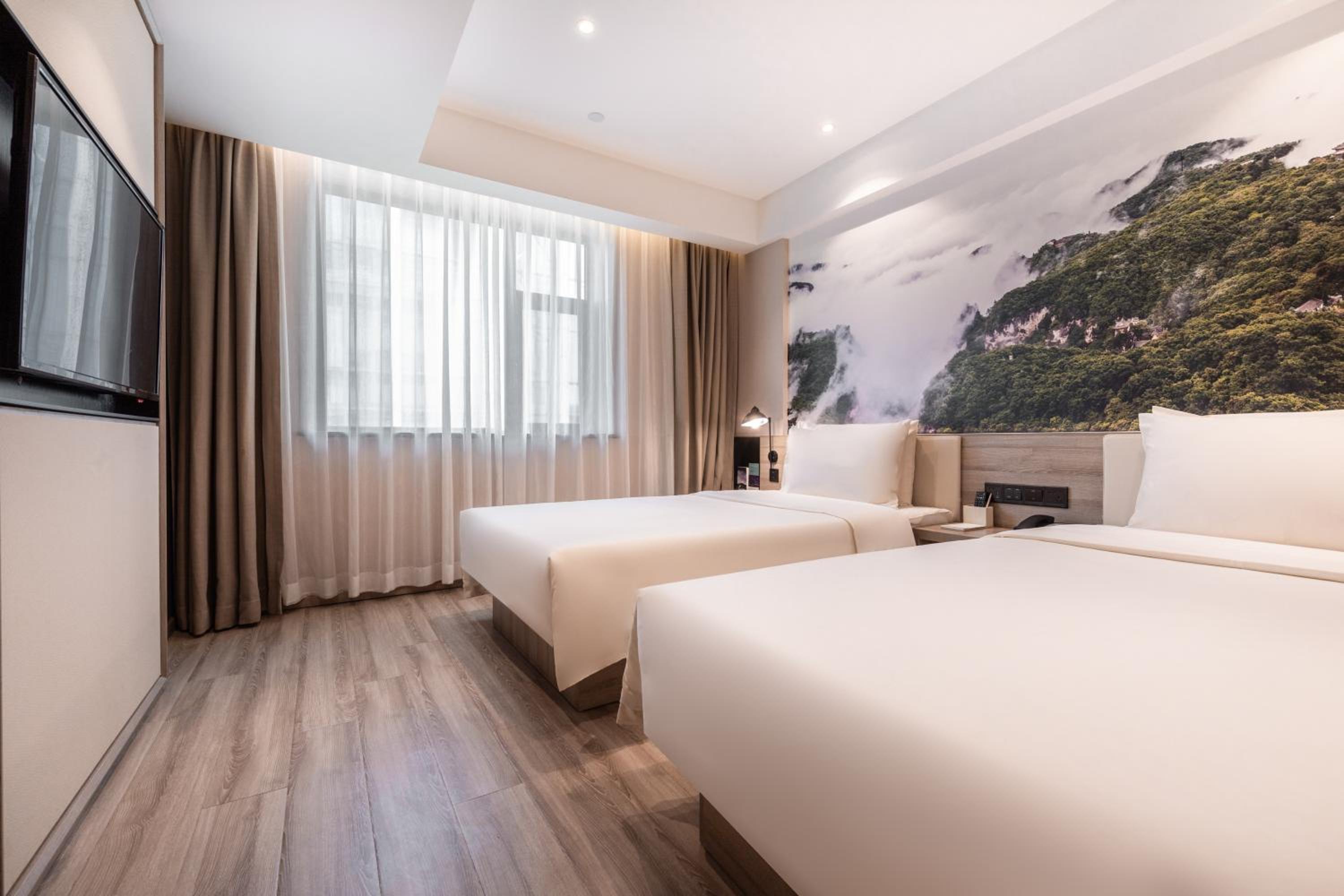 Atour Hotel (Lanzhou Xiguan Zhengning Road) — 11