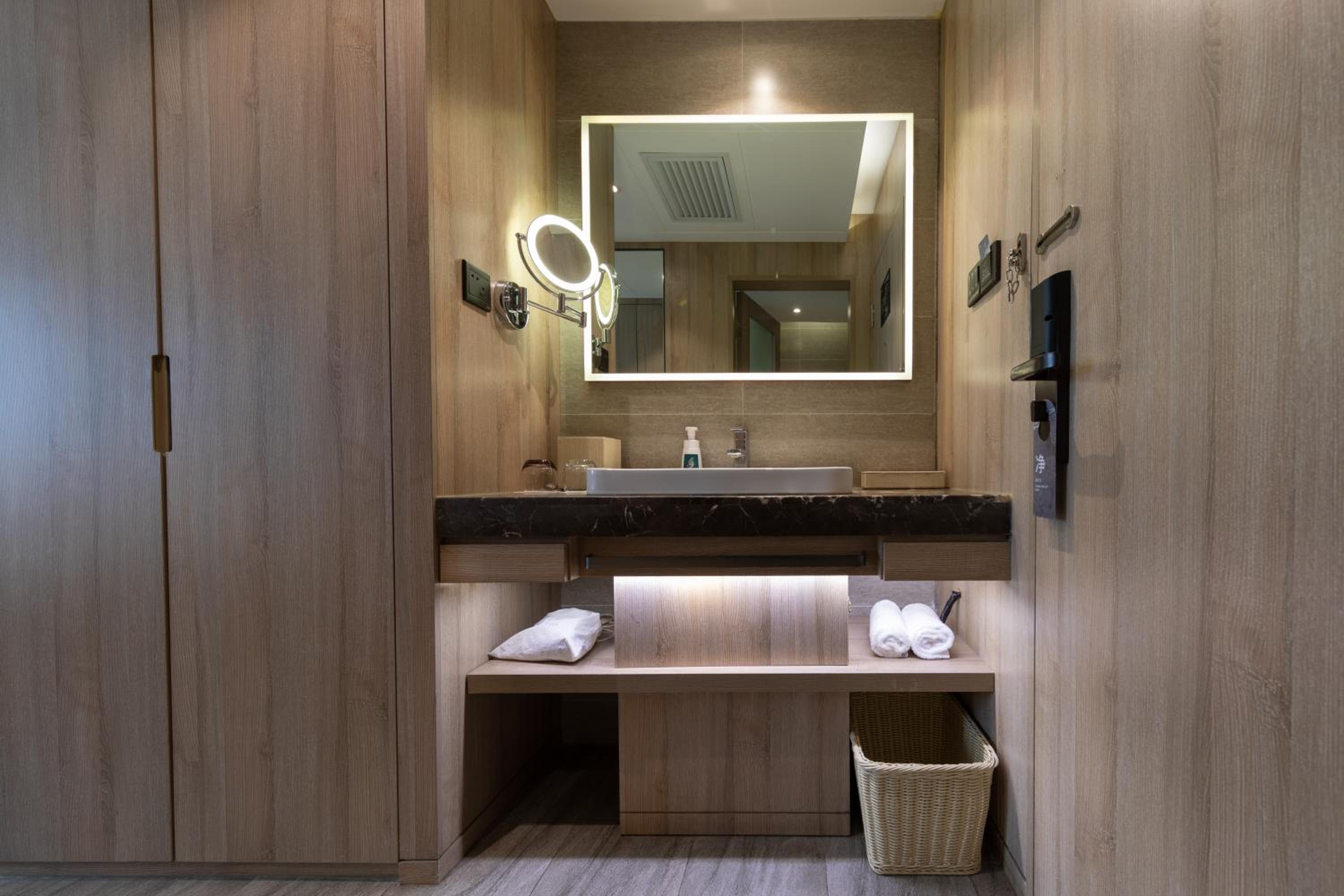 Atour Hotel Lanzhou Xiguan Zhengning Road