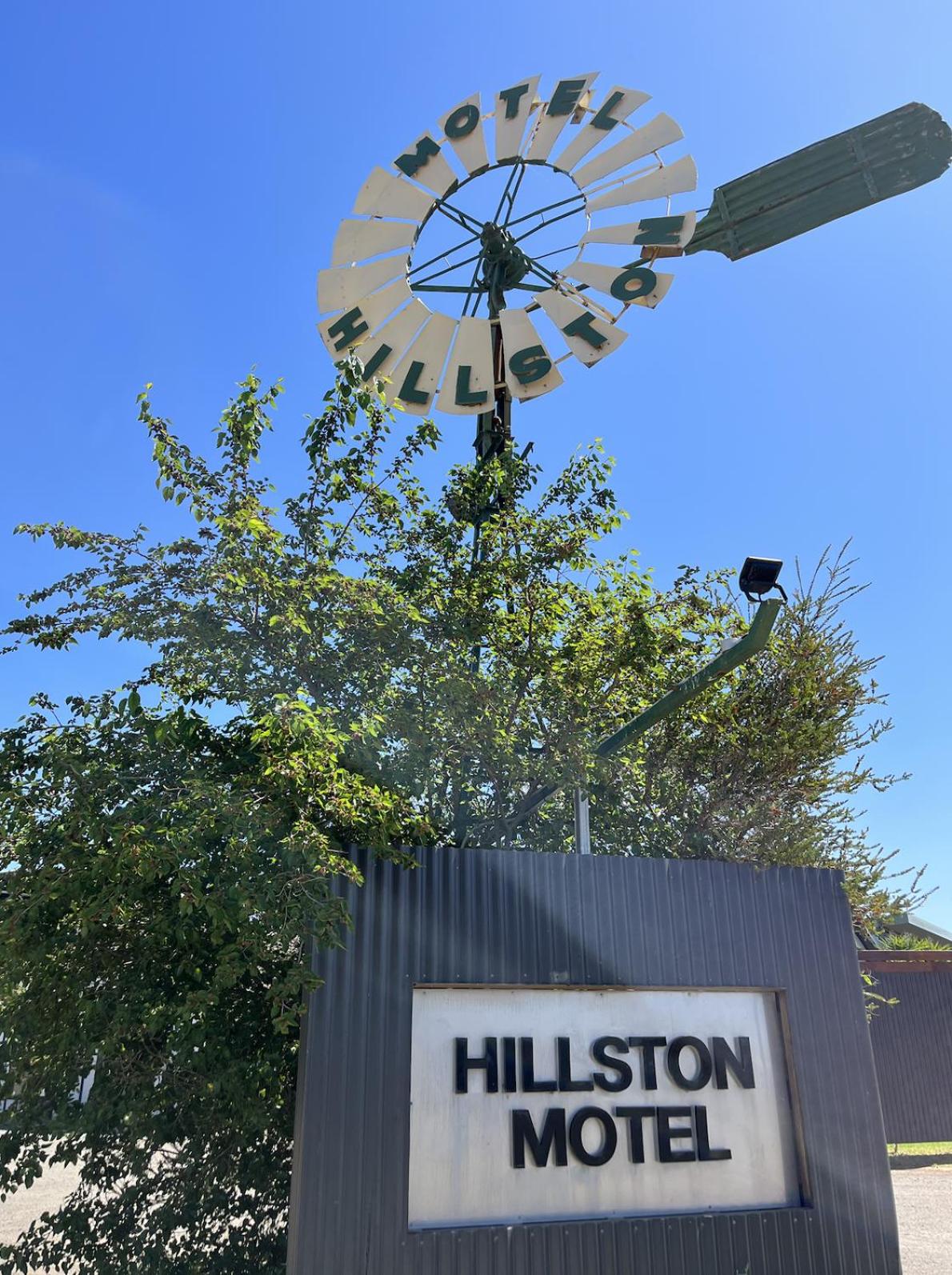 Hillston Motel