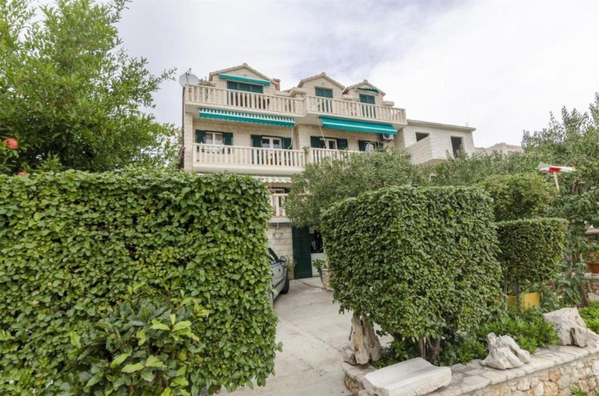 Apartments Sim - 130 m from sea view 5