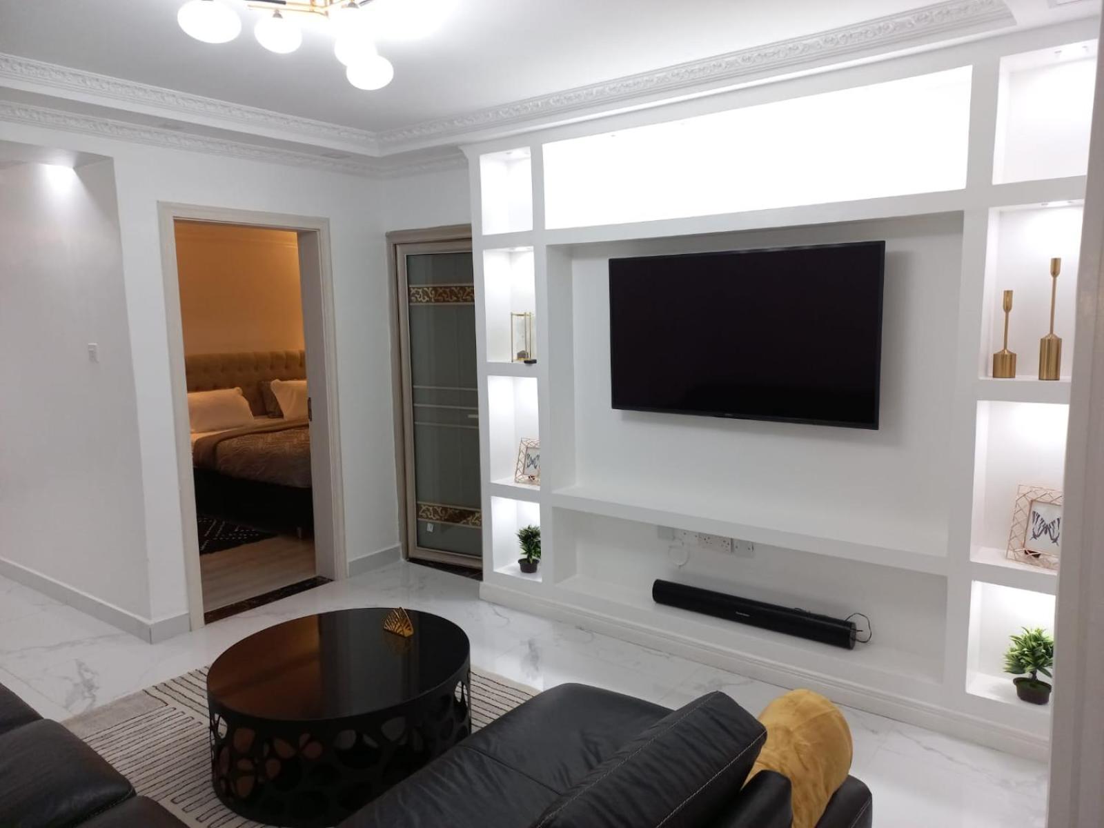SANDAL WOOD view 4