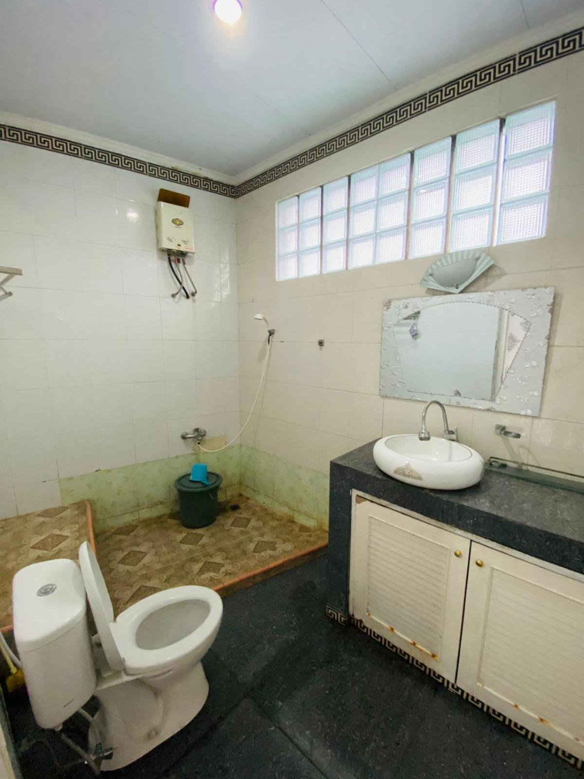 Villa Benny Gsp Cipanas view 3